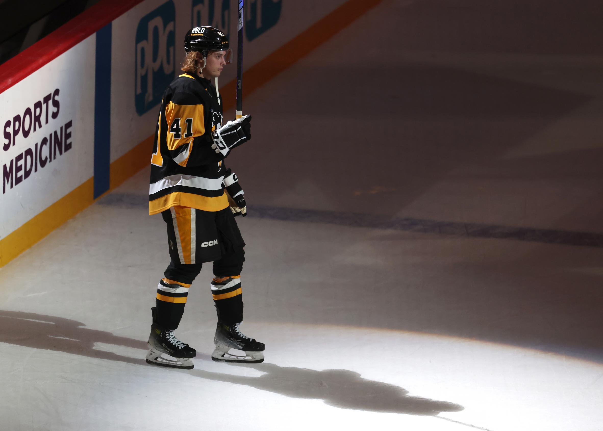 Suomalaishyökkääjän piti lyödä läpi tällä kaudella NHL:ssä mutta karu totuus on tullut esiin – ”Täysin erilainen äänensävy”