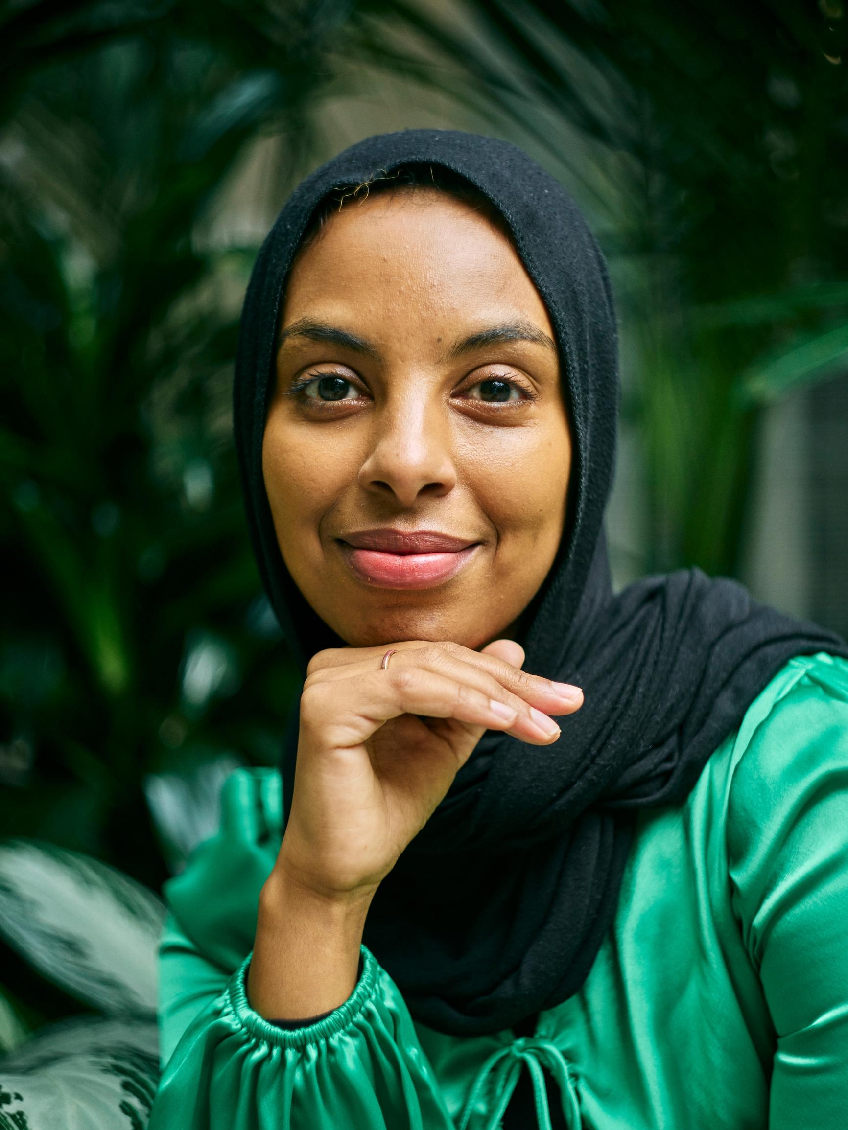 ”Luulisi, että nyt Riikka Purrakin haluaisi, että pysyn Suomessa” – Palkittu yrittäjä Fadumo Ali näki hoiva-alan epäreiluuden ja ryhtyi toimeen 