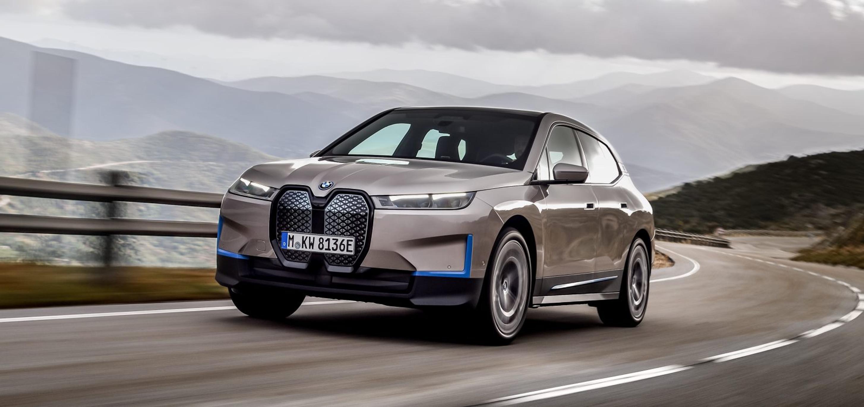 BMW:n täyssähköisen iX:n sarjatuotanto käynnistyi Saksassa