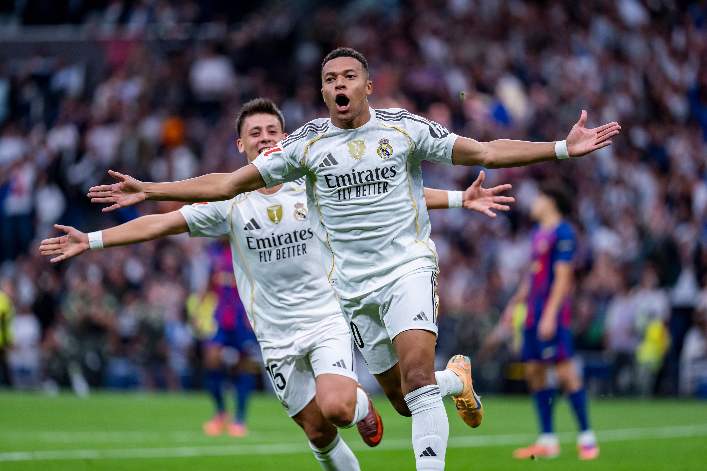 Melkoinen näytelmä: Real Madrid murskasi Barcelonan kaaoksen keskellä – "Xabi Alonson ryhmä ei pysähdy"