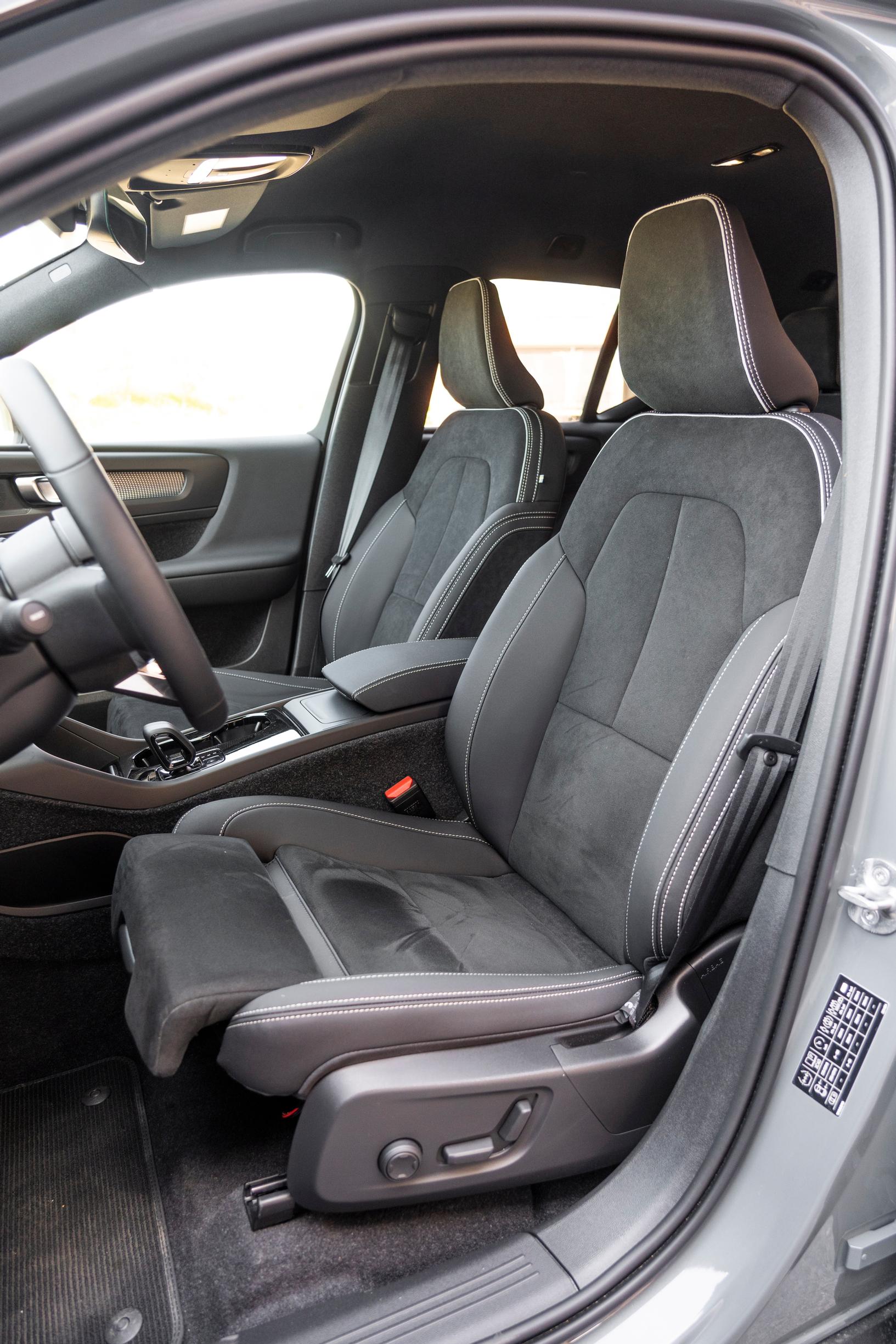 Volvo Xc40 Recharge Single Plus etupenkki