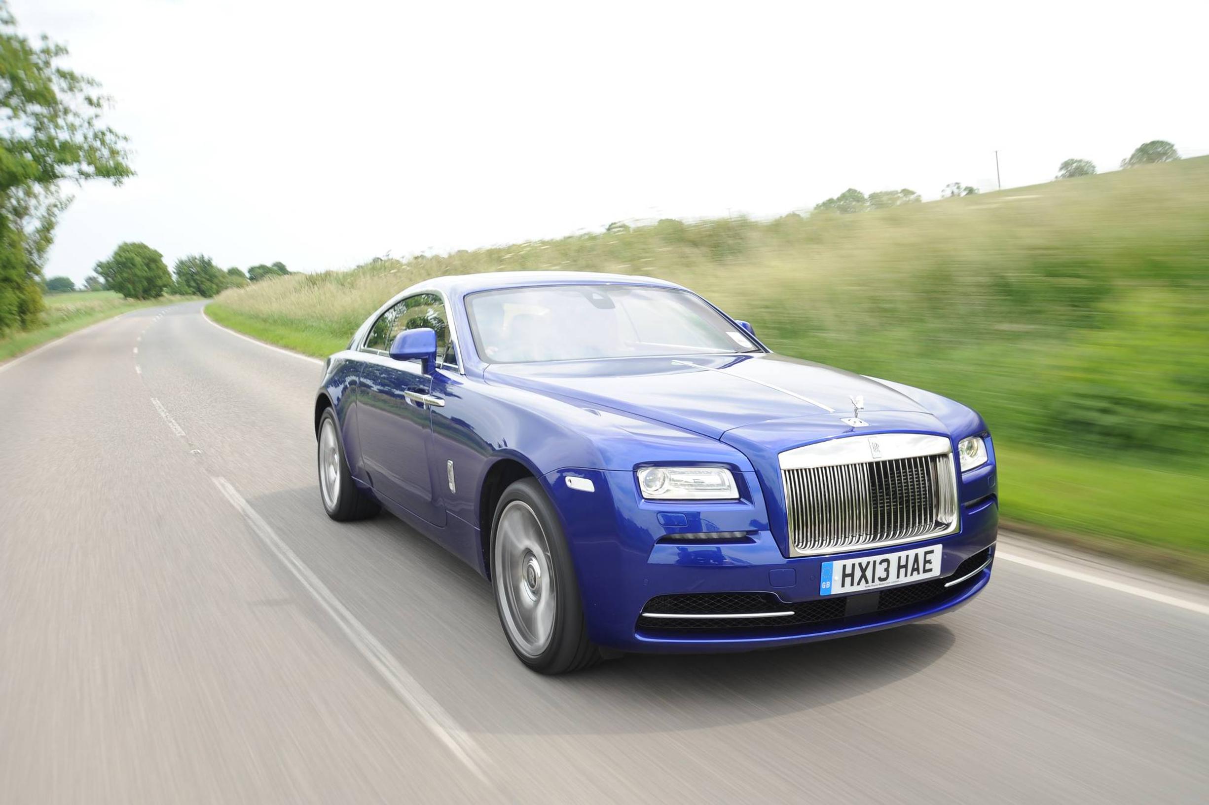 Koeajossa Rolls-Royce Wraith – lordin coupé