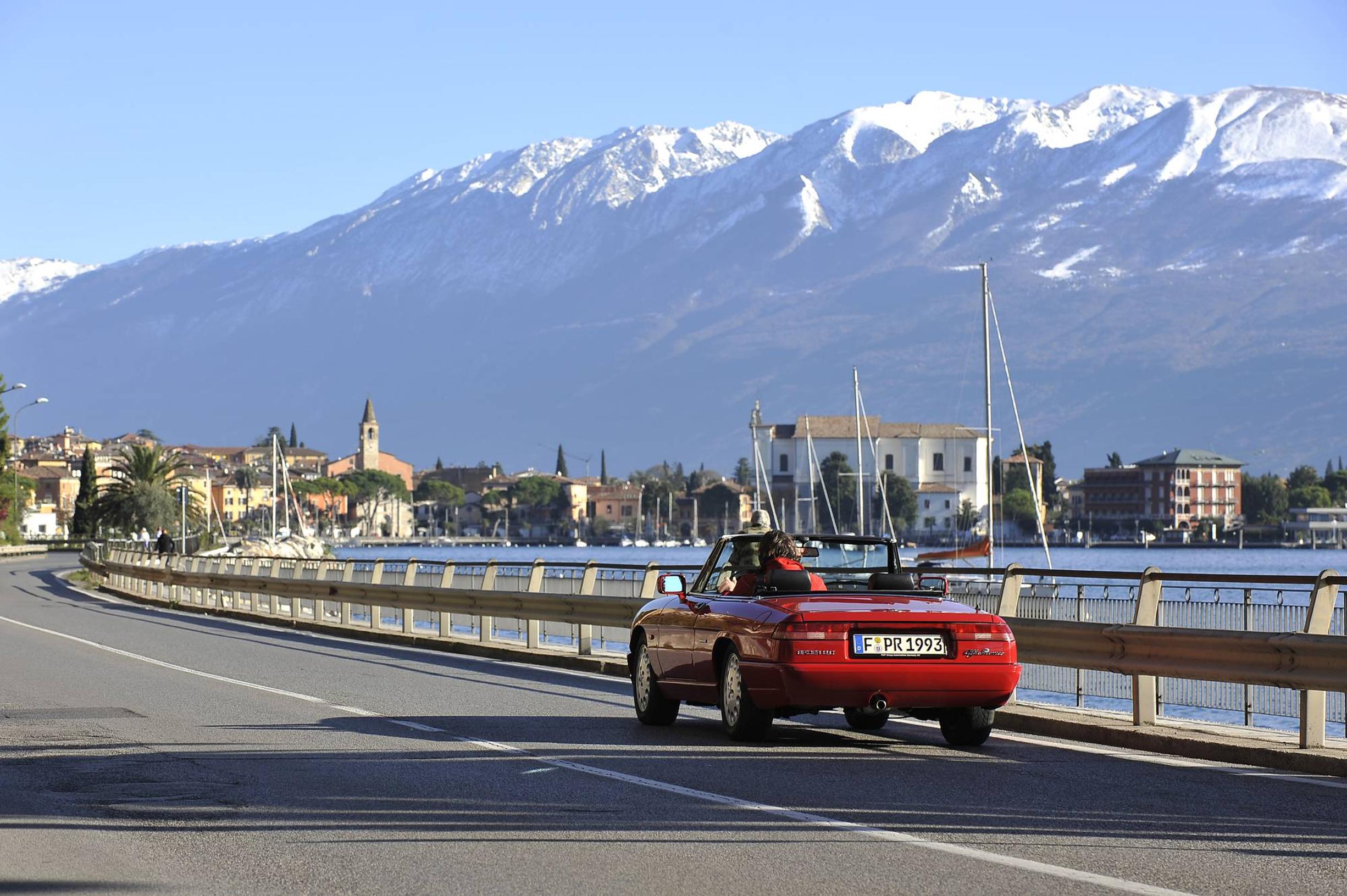 Kevät koittaa – aika suunnata Alfa Romeo Spiderilla Italian aurinkoon