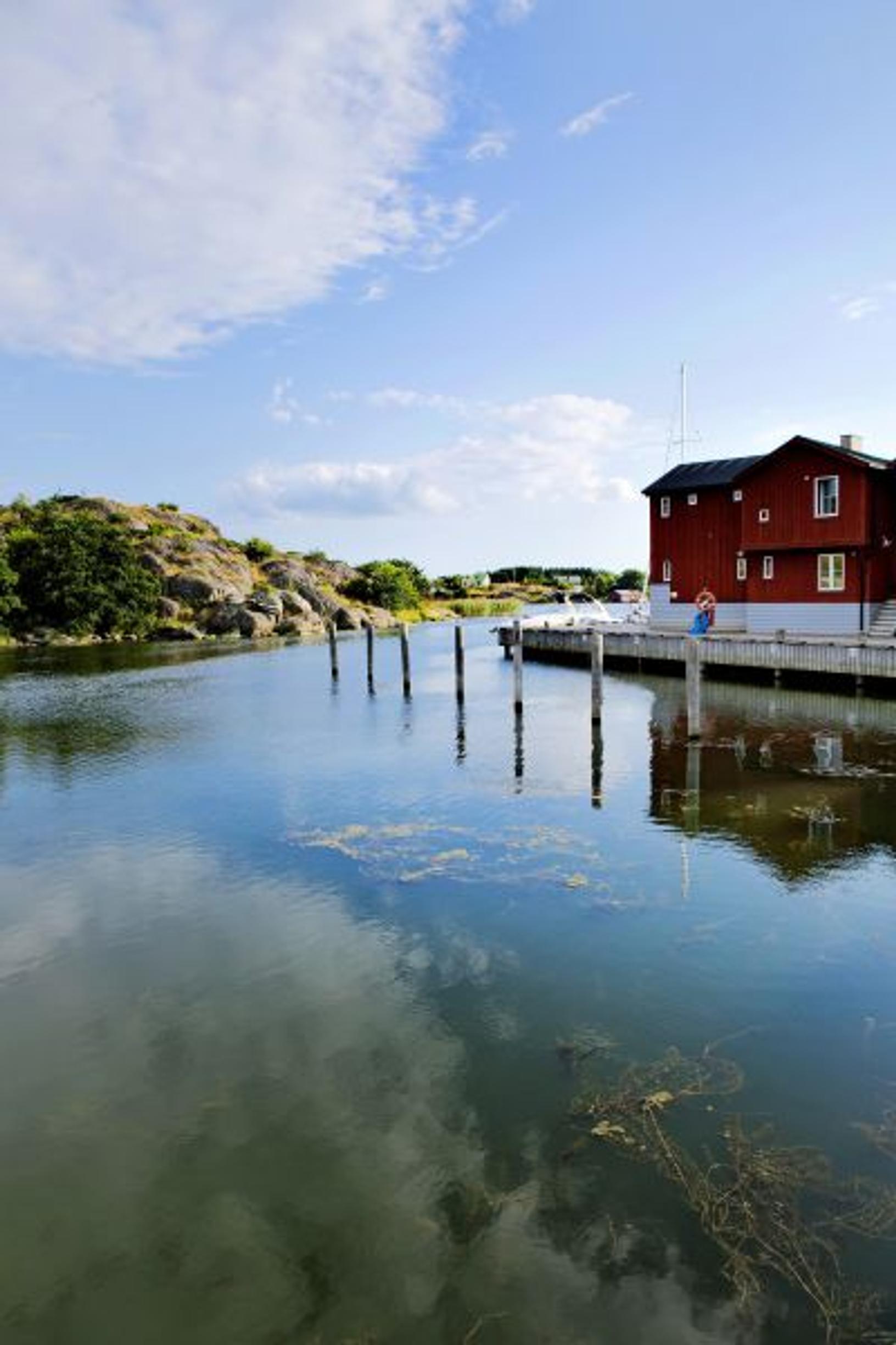 Pyöräretki Ahvenanmaalle: Punaisten  tupien saarella