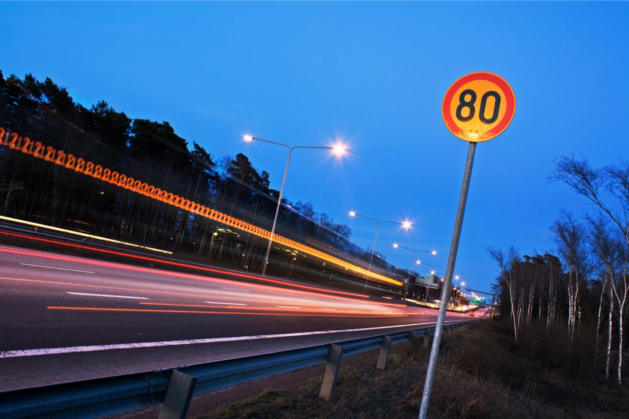 Autoliitolta synkkä näkemys: Autoilu kallistuu ja autokanta jatkaa vanhenemistaan