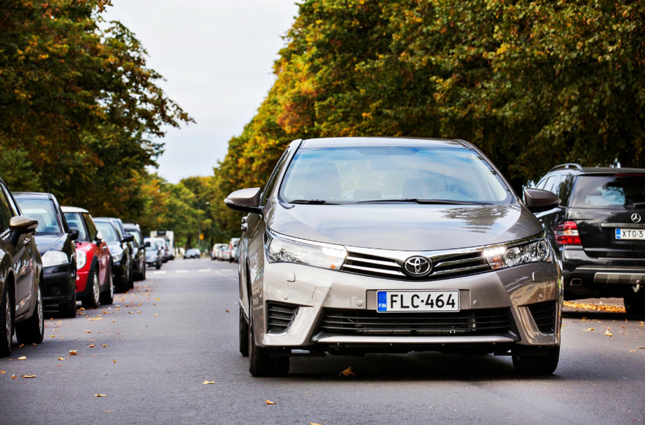 Koeajo Toyota Corolla 1 6 Valvematic Multidrive S Tuulilasi