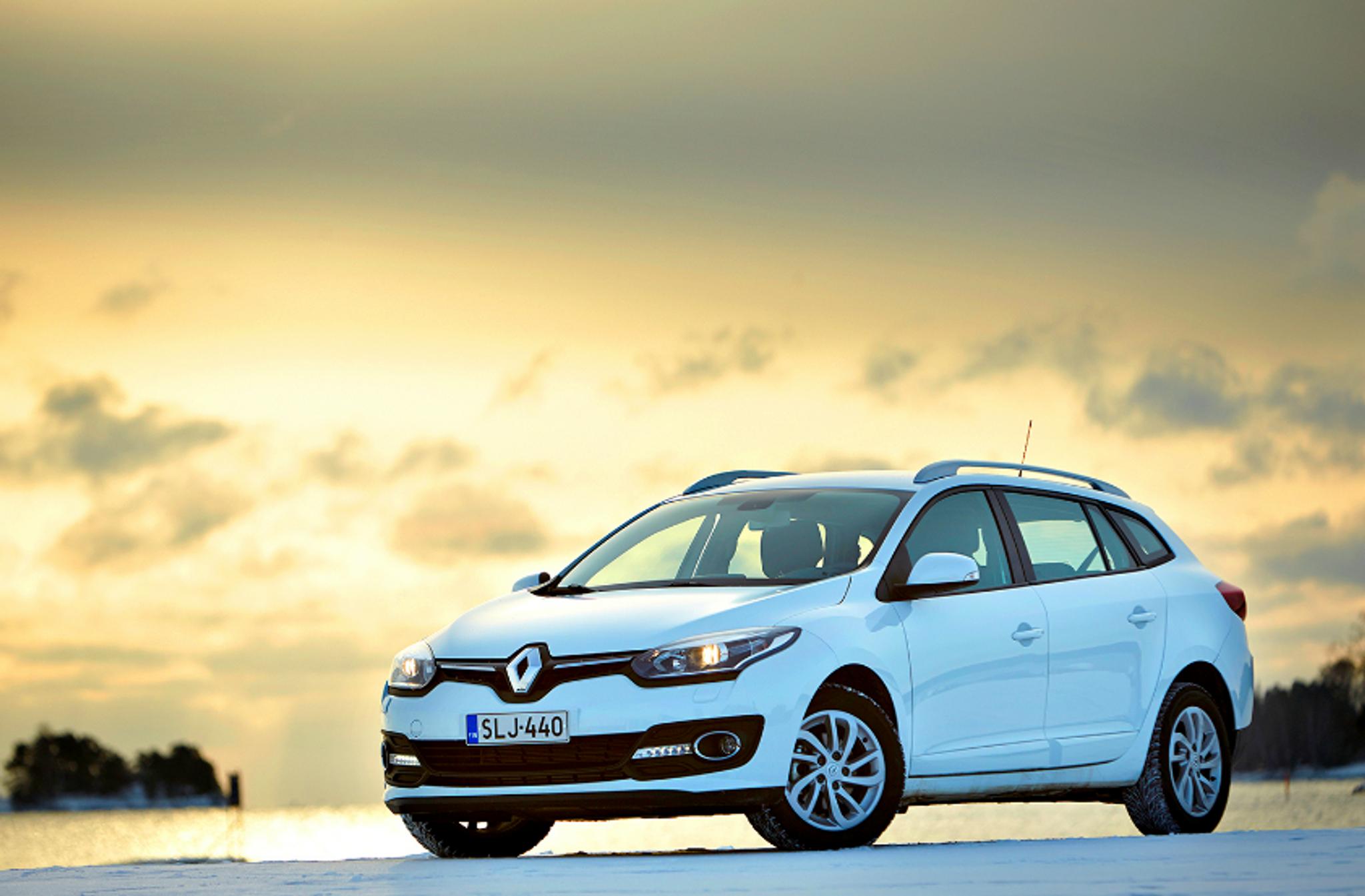 Koeajo Renault Mégane Sport Tourer Energy TCE 115 SGS Expression Tuulilasi Koeajo Renault Mégane Sport Tourer Energy TCE 115 SGS Expression Tuulilasi