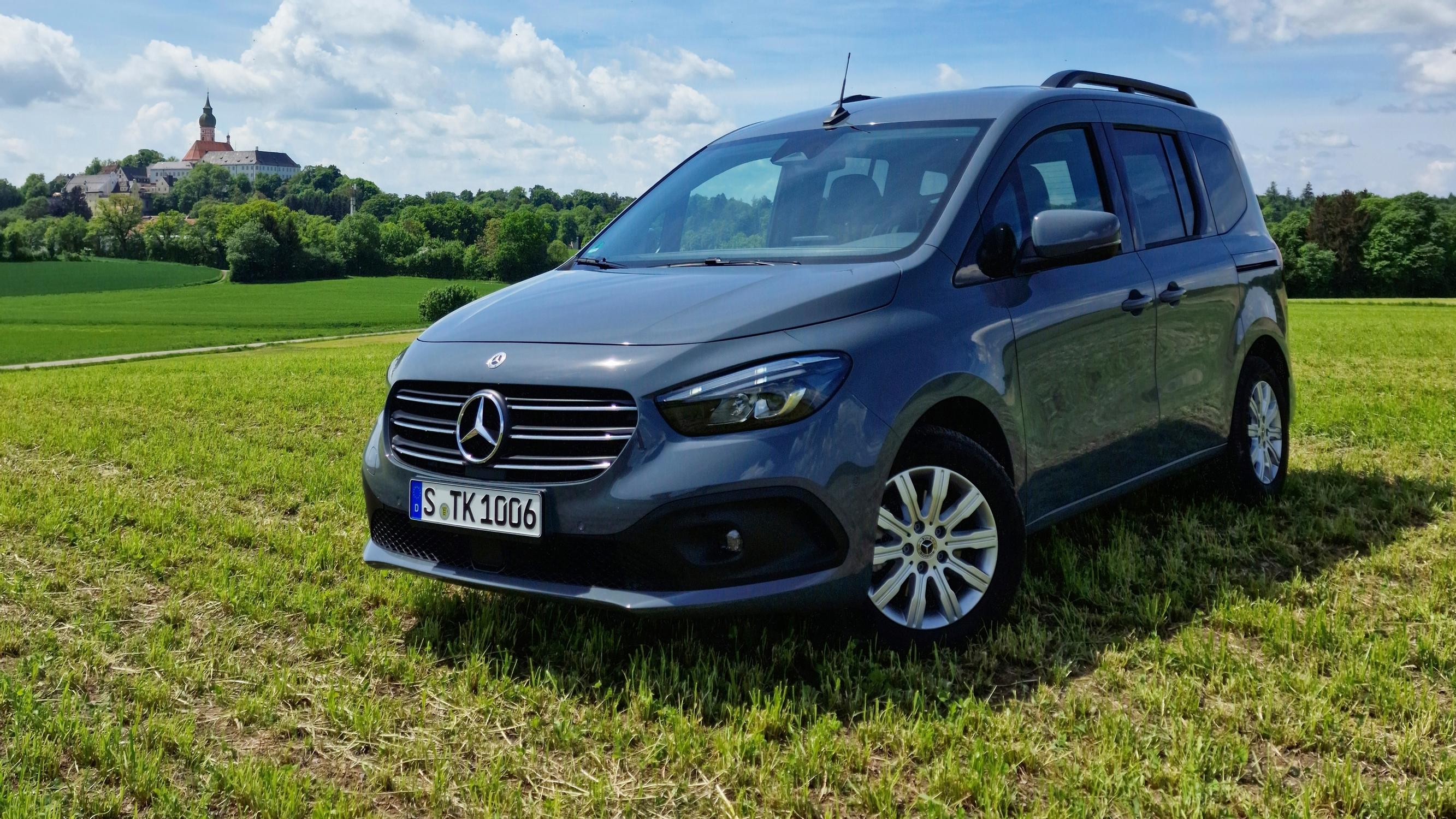 Viikon auto: Mercedes-Benz T 180 D – Katso Tuulilasin autovideo