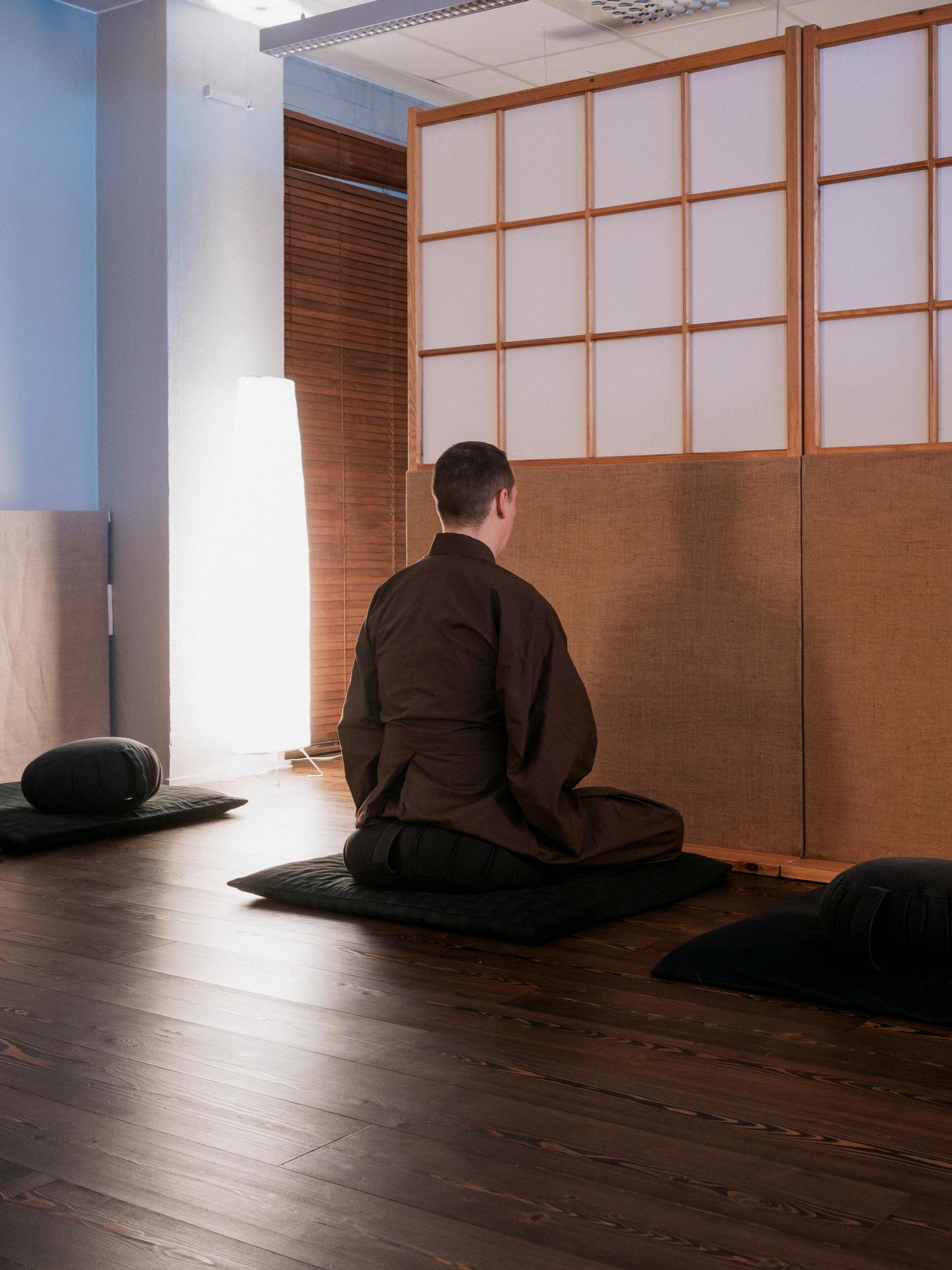 Meditaation suosio kasvaa ja nyt sen haitat ovat nousseet esille – ”Kyse ei ole hoitomuodosta”