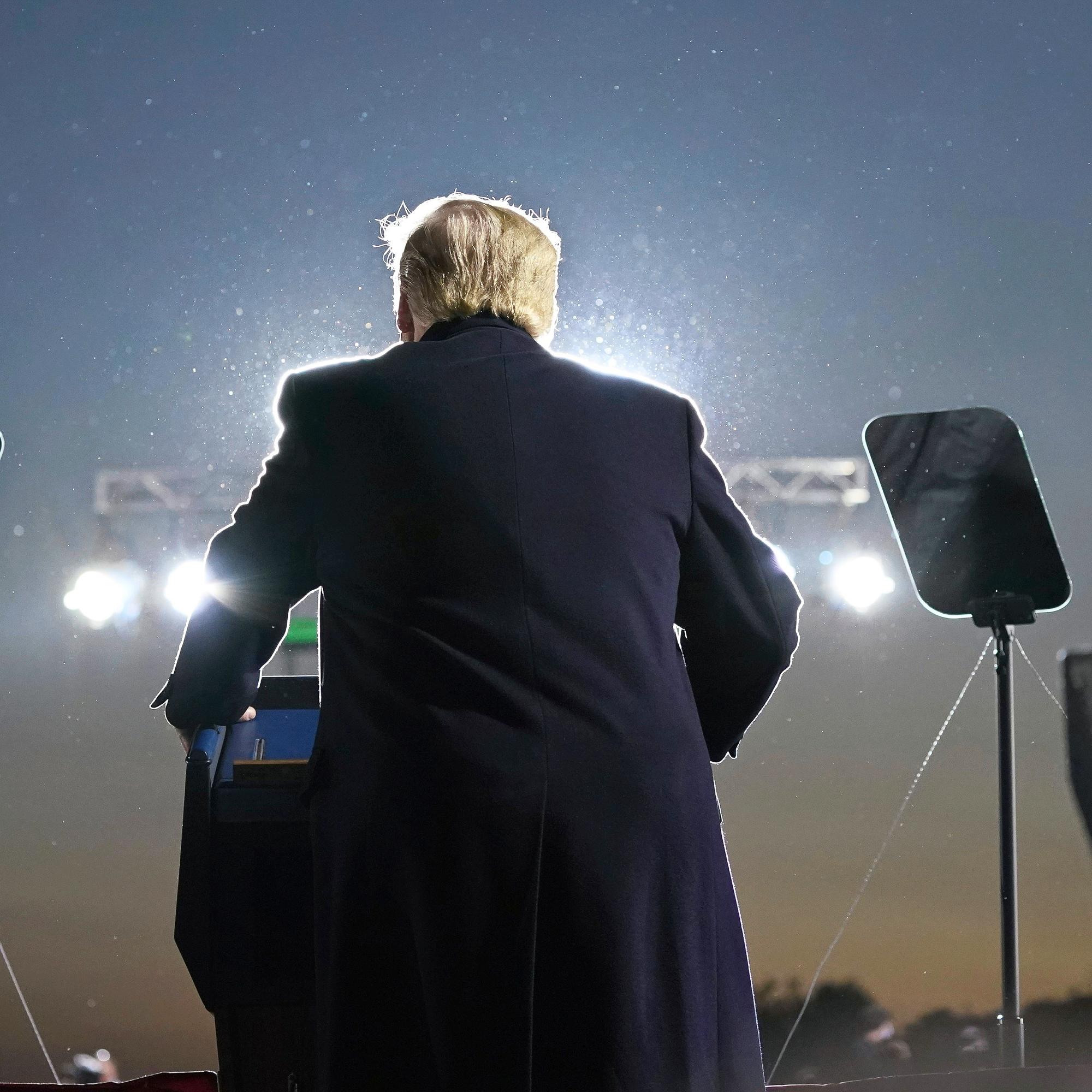 Donald Trump – Lännen oudoin johtaja – Helena Petäistön henkilökuva: "Jos Trumpin toisen kauden mahdollisuutta osataan nyt pelätä, neljä vuotta sitten vielä toivottiin parasta"