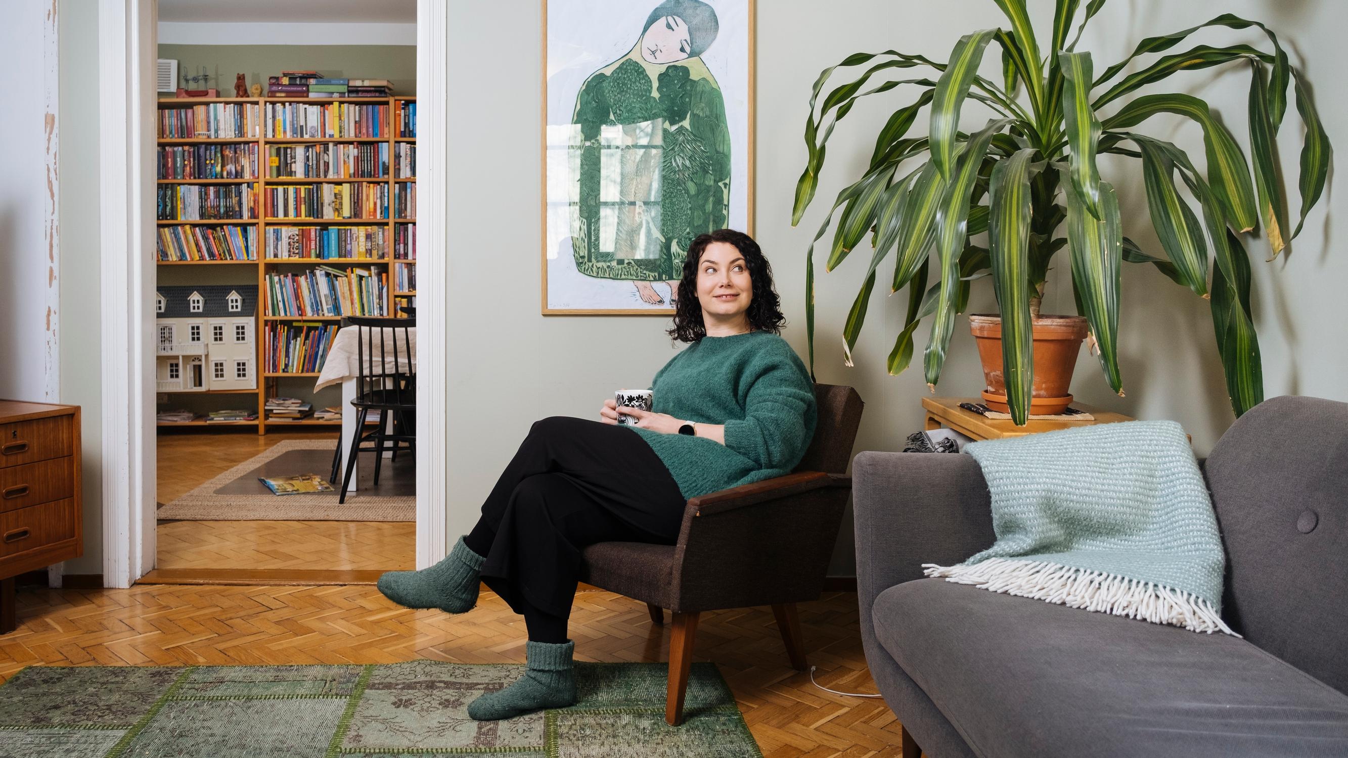 Vannoutunut kerrostaloasuja rakastui vanhaan puutaloon – Emma Kari: "Niin meistä tuli remontoijia"