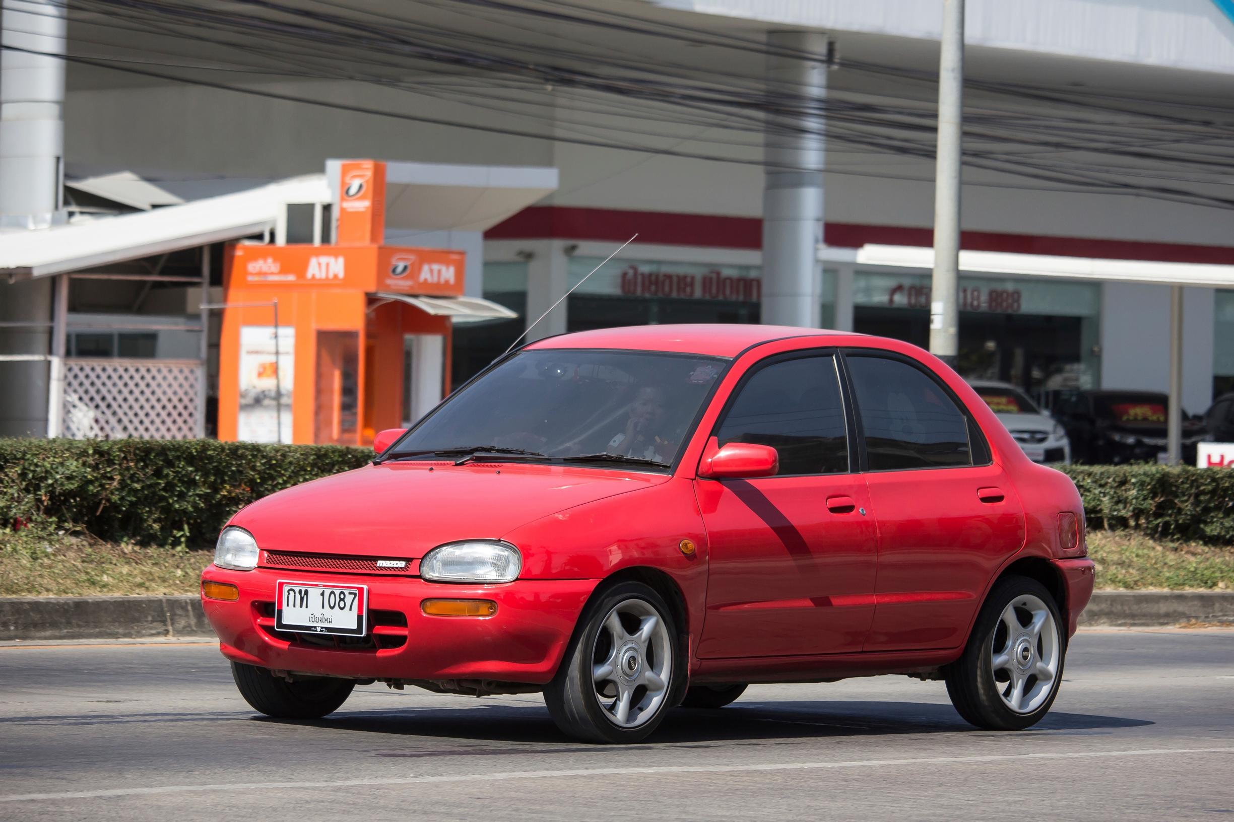 Mazda 121