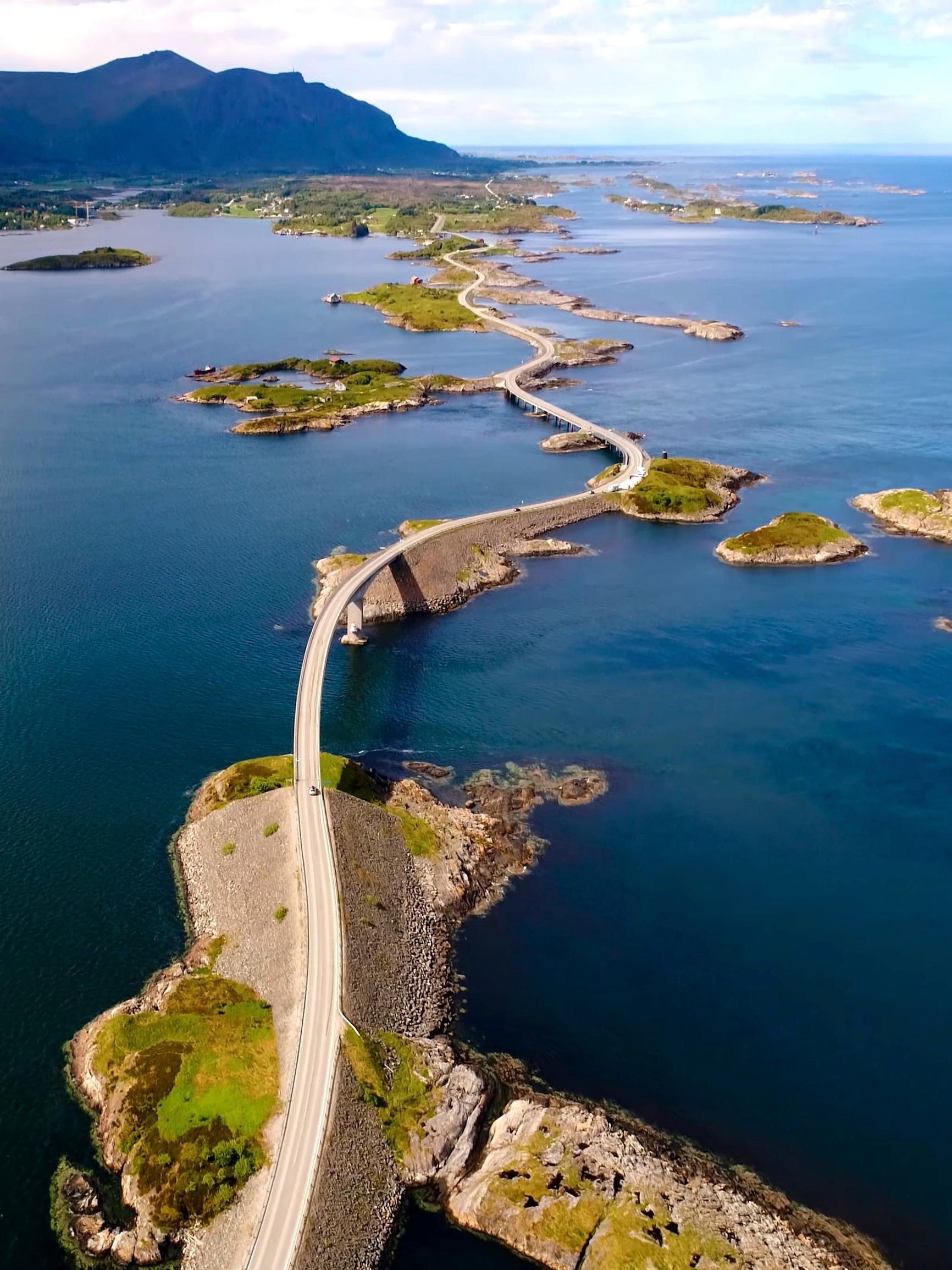 Upeimmat tiet, jotka on pakko ajaa kerran elämässä – Atlantin väylä, Norja