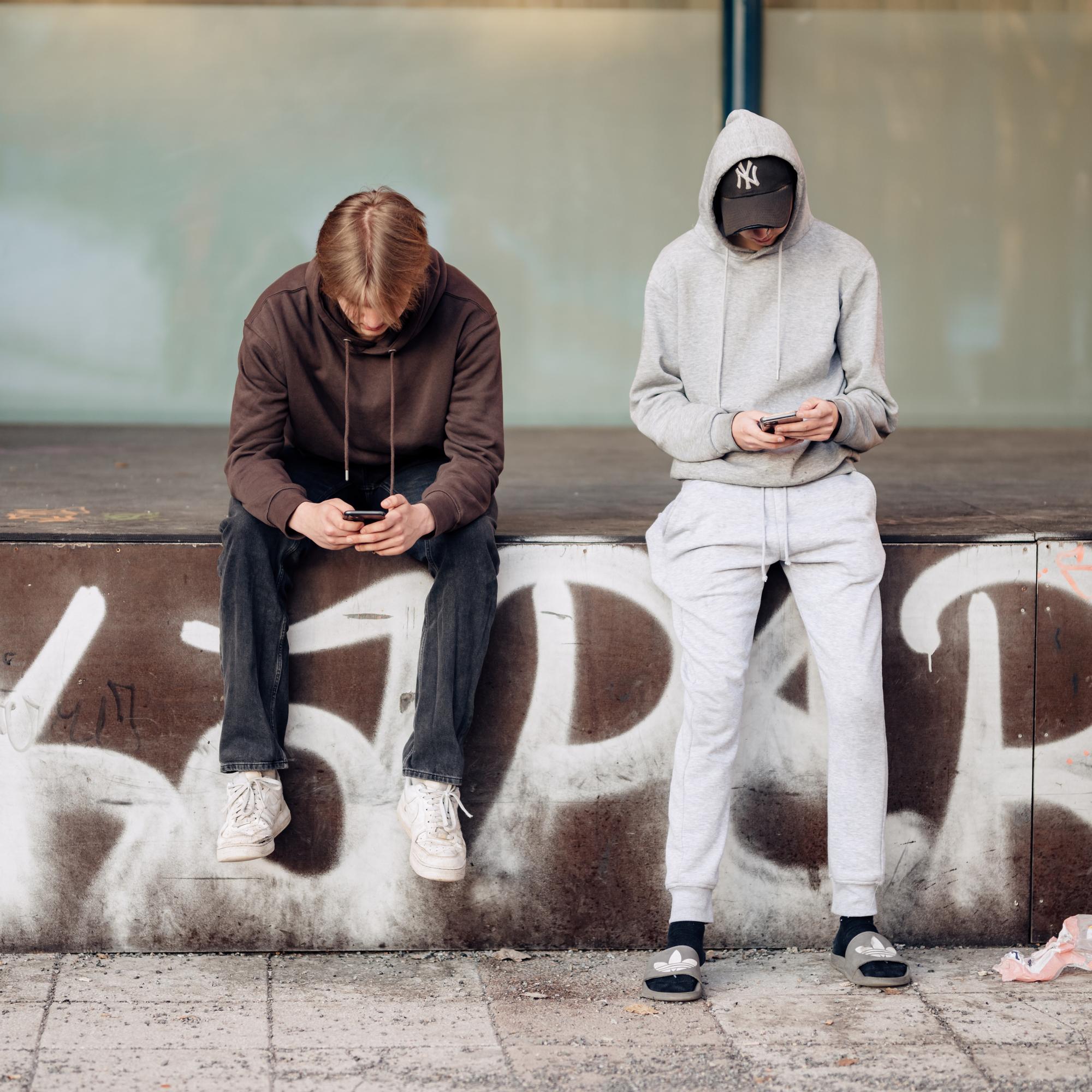 Nyt puhuvat nuoret, jotka hengailevat kaupungilla: ”Nämä ovat ne parhaat hetket, jotka meille jää”