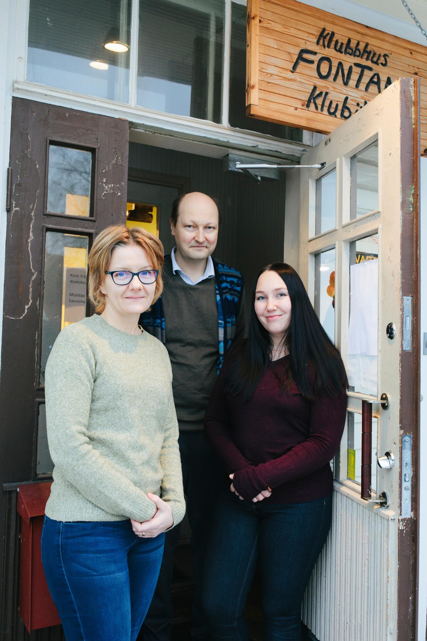 ”Olin jo eristäytynyt yhteiskunnasta – Terapeuttini ehdotti klubitalotoimintaa” – Apu-tonni Klubitalo Fontana Ry:lle 