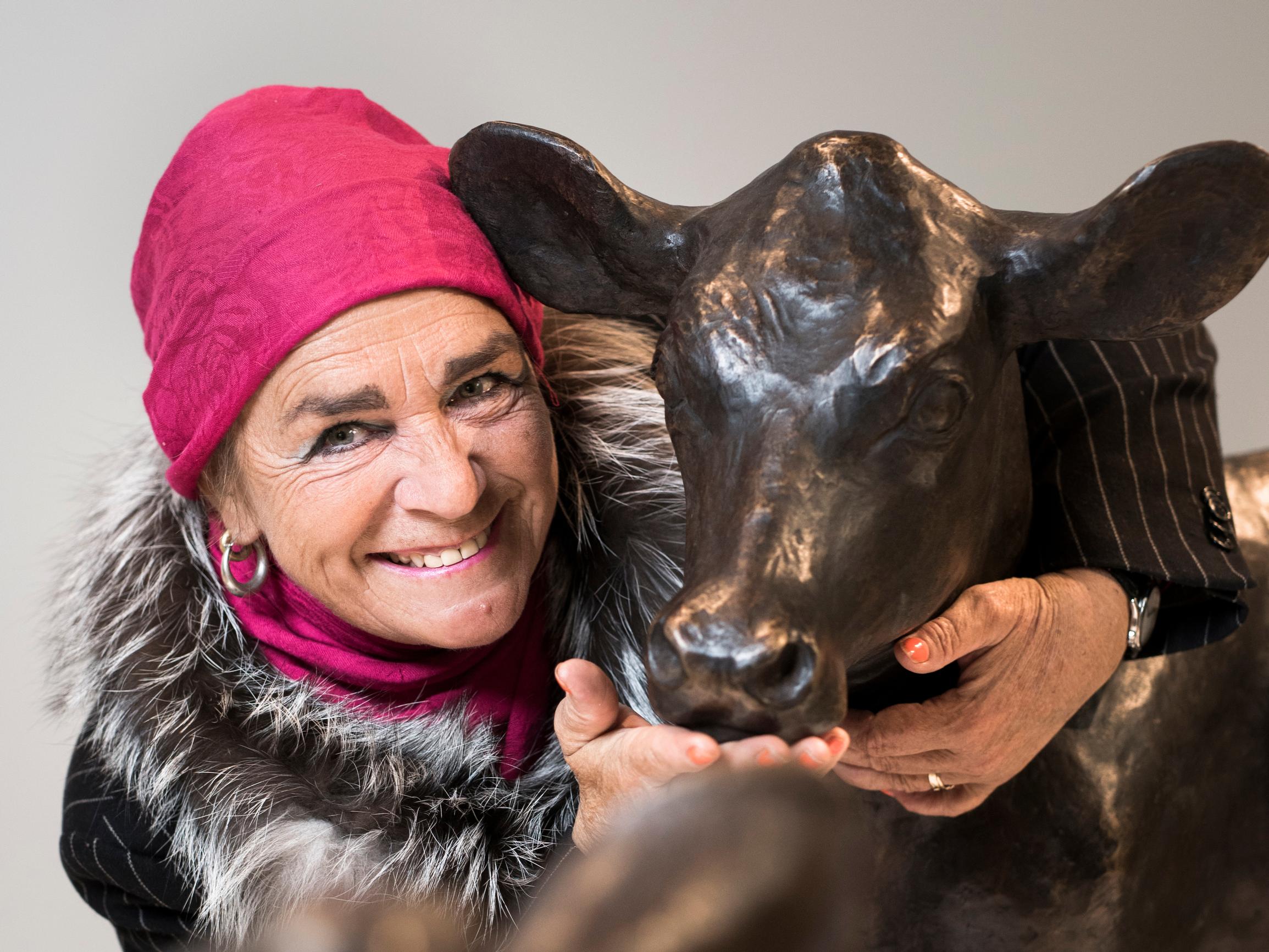 Kuvanveistäjä Miina Äkkijyrkkä: "Olen ollut isättömien lapsieni itsekäs äiti"