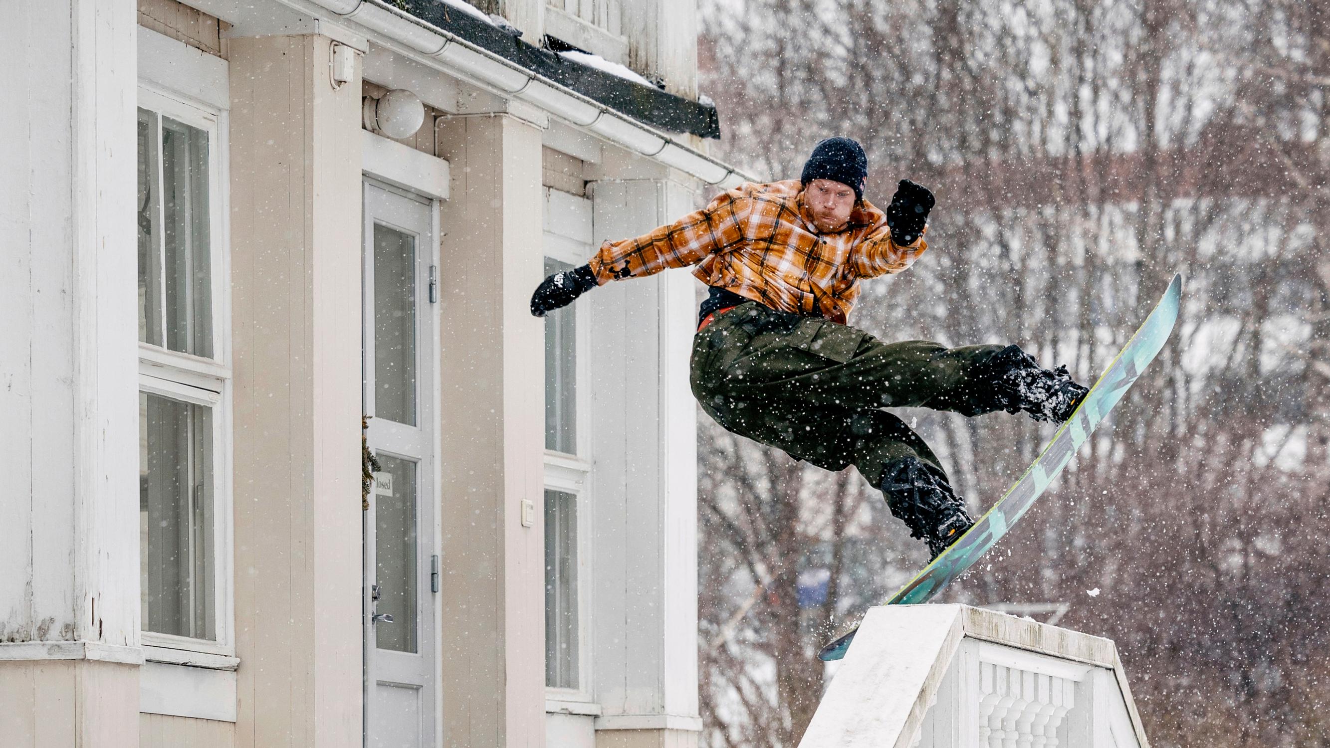 Kun puoliso sai raskauden lopussa verenmyrkytyksen, Eero Ettalan täytyi olla kolmessa paikassa yhtä aikaa: ”Nukuin tulokkaan kanssa sairaalassa, kun Tuija oli tehotarkkailussa”