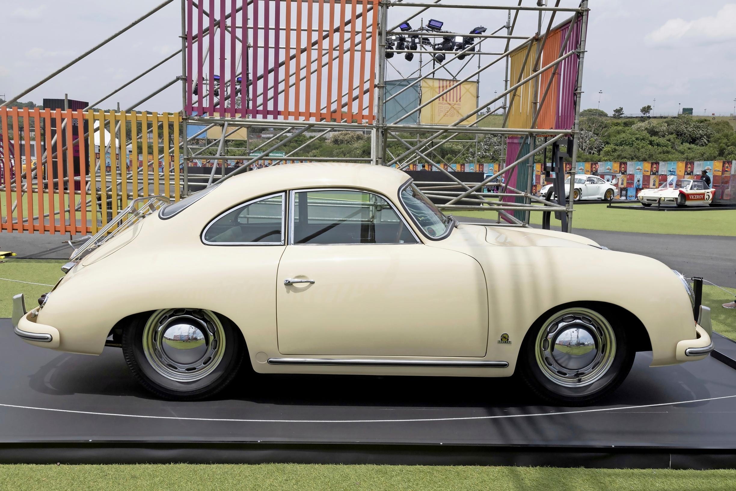 Porsche 356 | Samantyyppistä tekniikkaa kuin VW Kuplassa, mutta paljon kireämmässä ja jalostetummassa muodossa