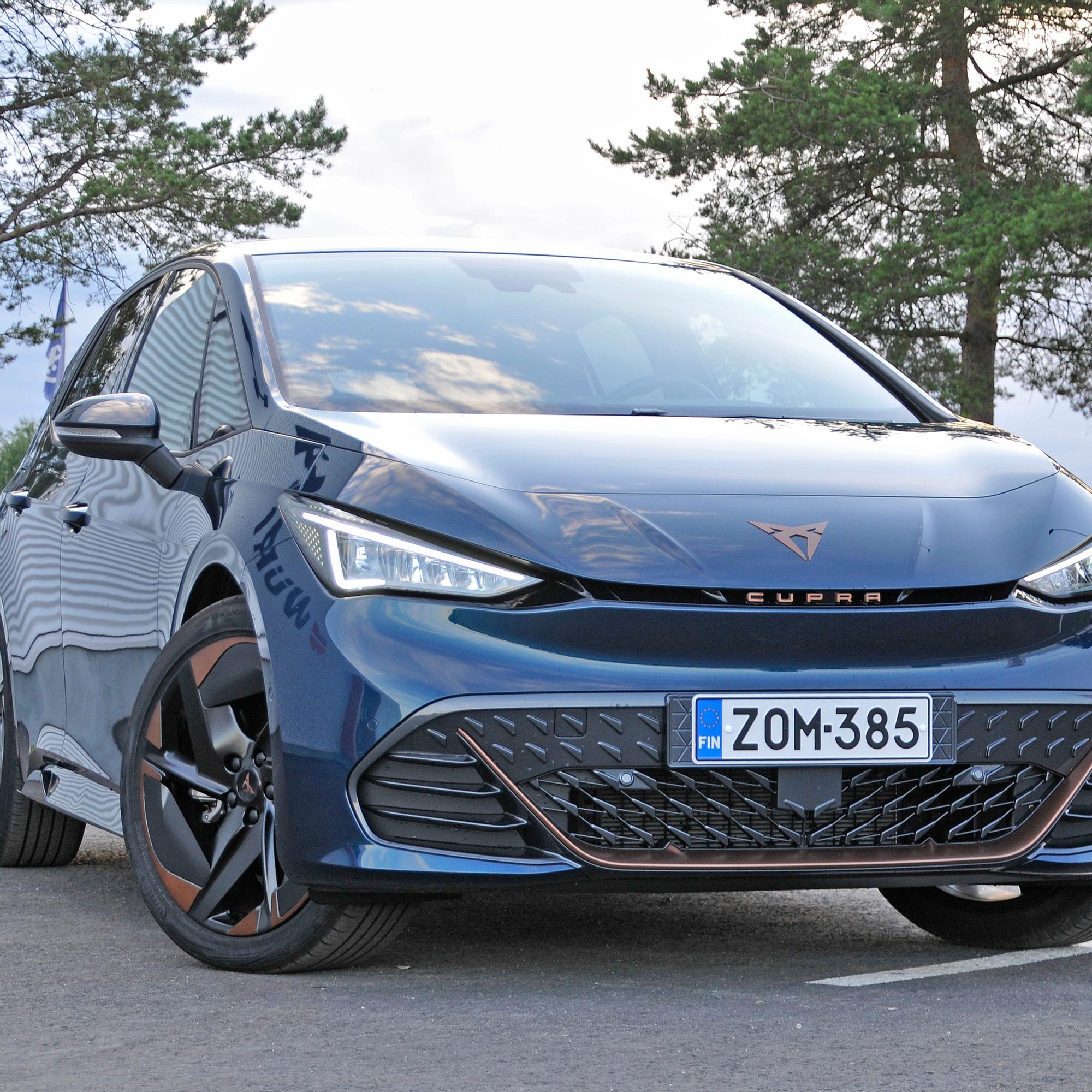Cupra Born e-Boost – Hänelle, joka kaipaa sähköautoltaan enemmän