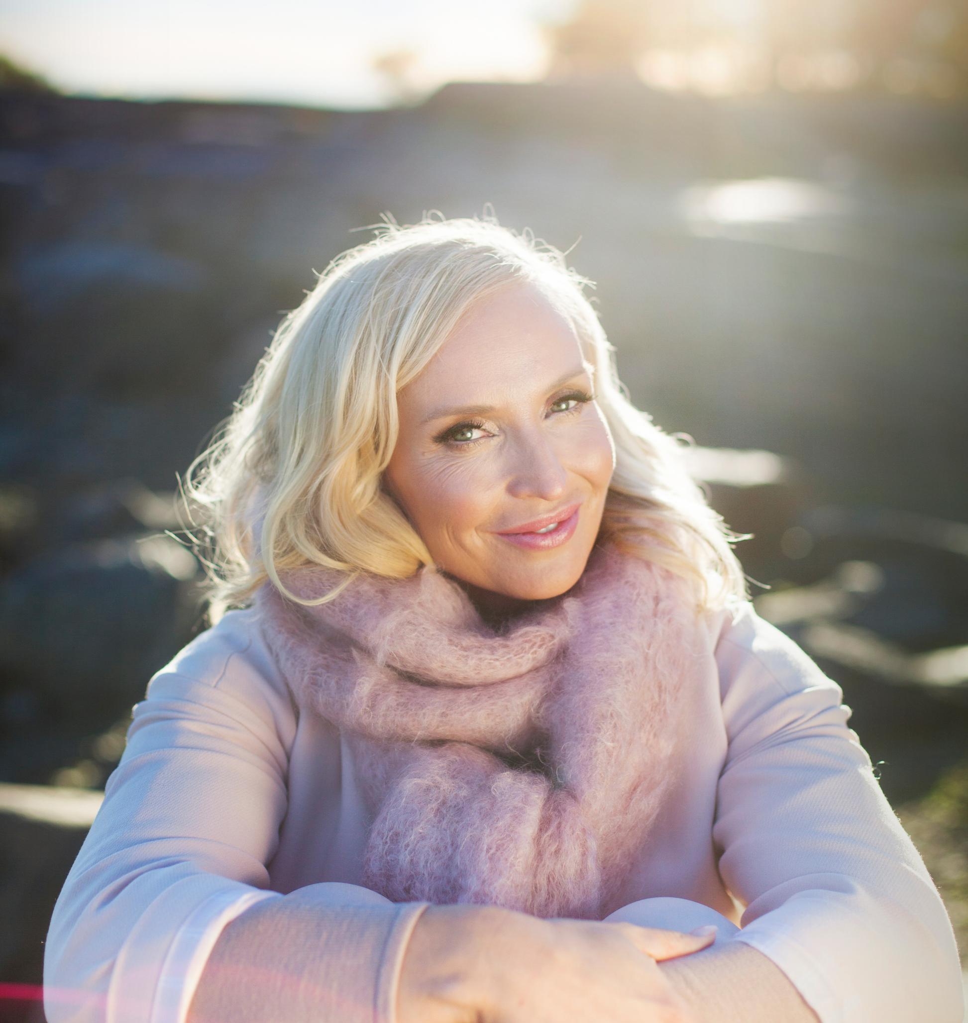 Jutta Gustafsberg: Mies, unohda iso mahasi ja meditoi vaikka vessan pöntöllä