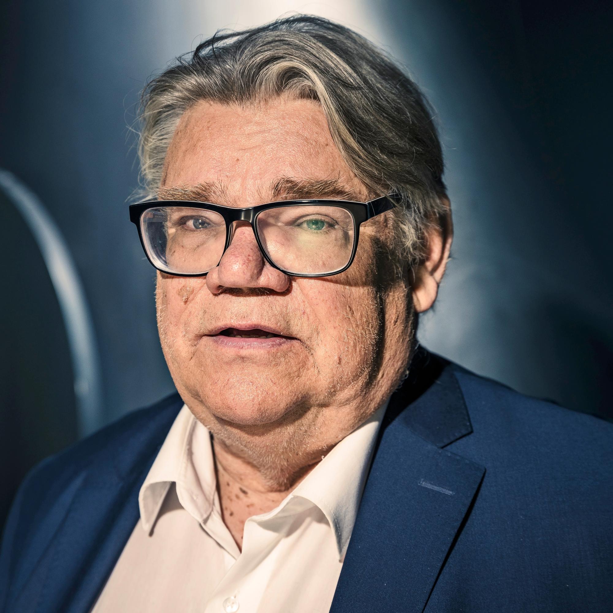 Tuleva vaimo pelasti kesämökillään vihassa märehtineen Timo Soinin – ”Oli hienoa olla kerran elämässään oikein kunnolla rakastunut”