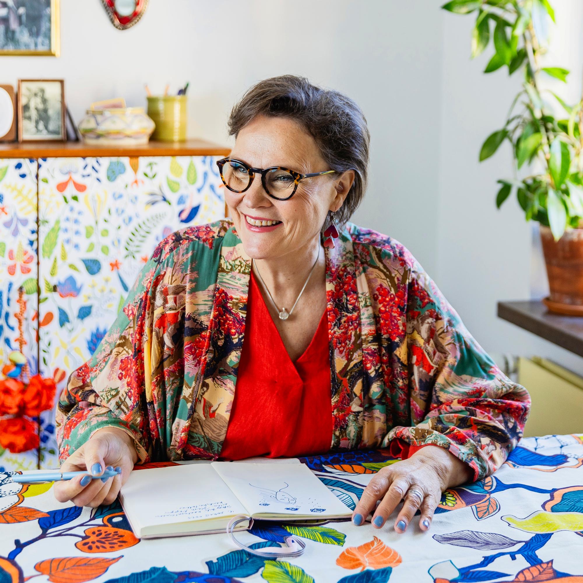 Lama vei Eppu Nuotion omaisuuden, mutta puski eteenpäin kirjailijan uralla: ”Eläkevuosista ei kannata näillä ansioilla haaveilla”