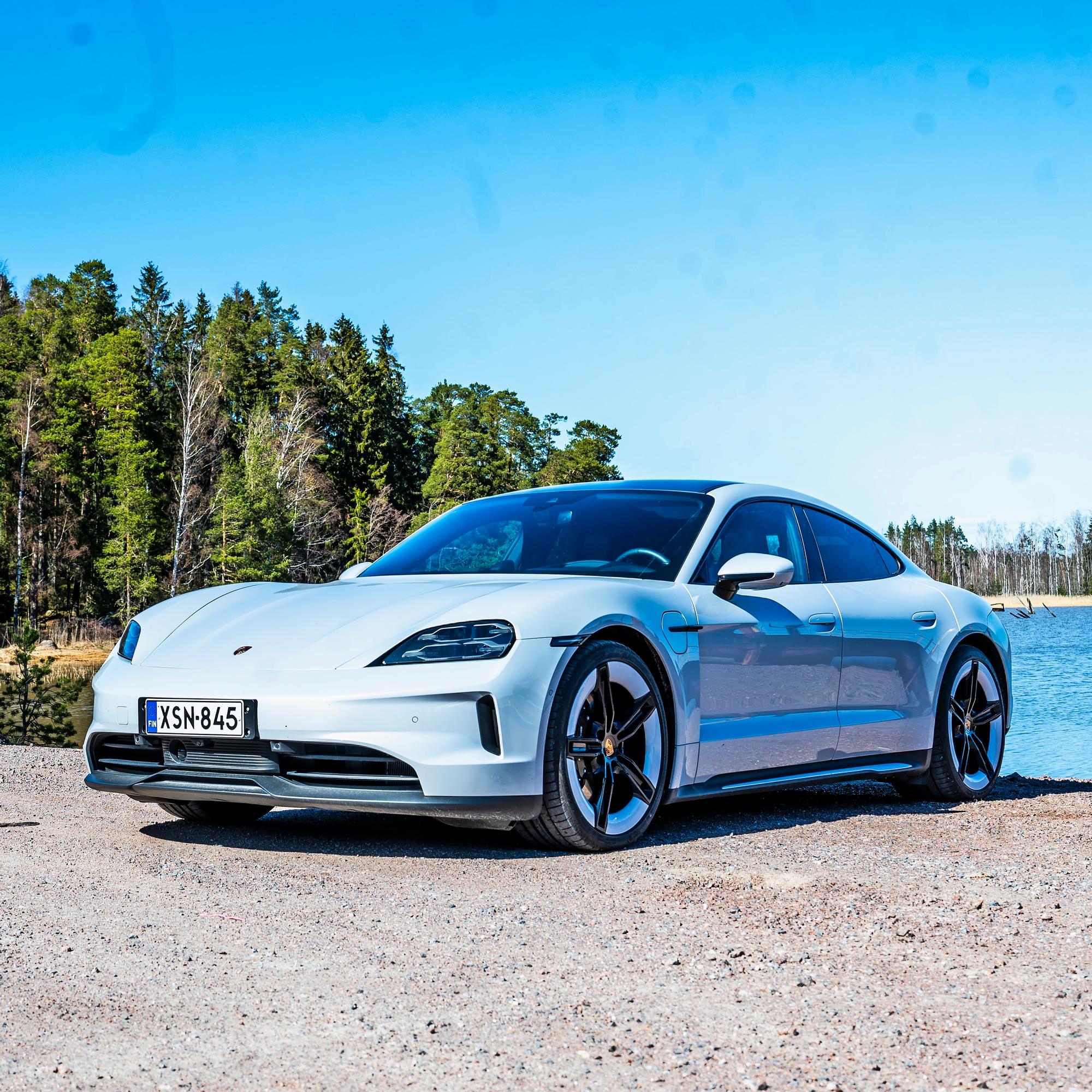 Uusi täyssähköinen Porsche Taycan 4S – Hinta pökerryttävät 172 224 euroa eikä senttiäkään autoveroa