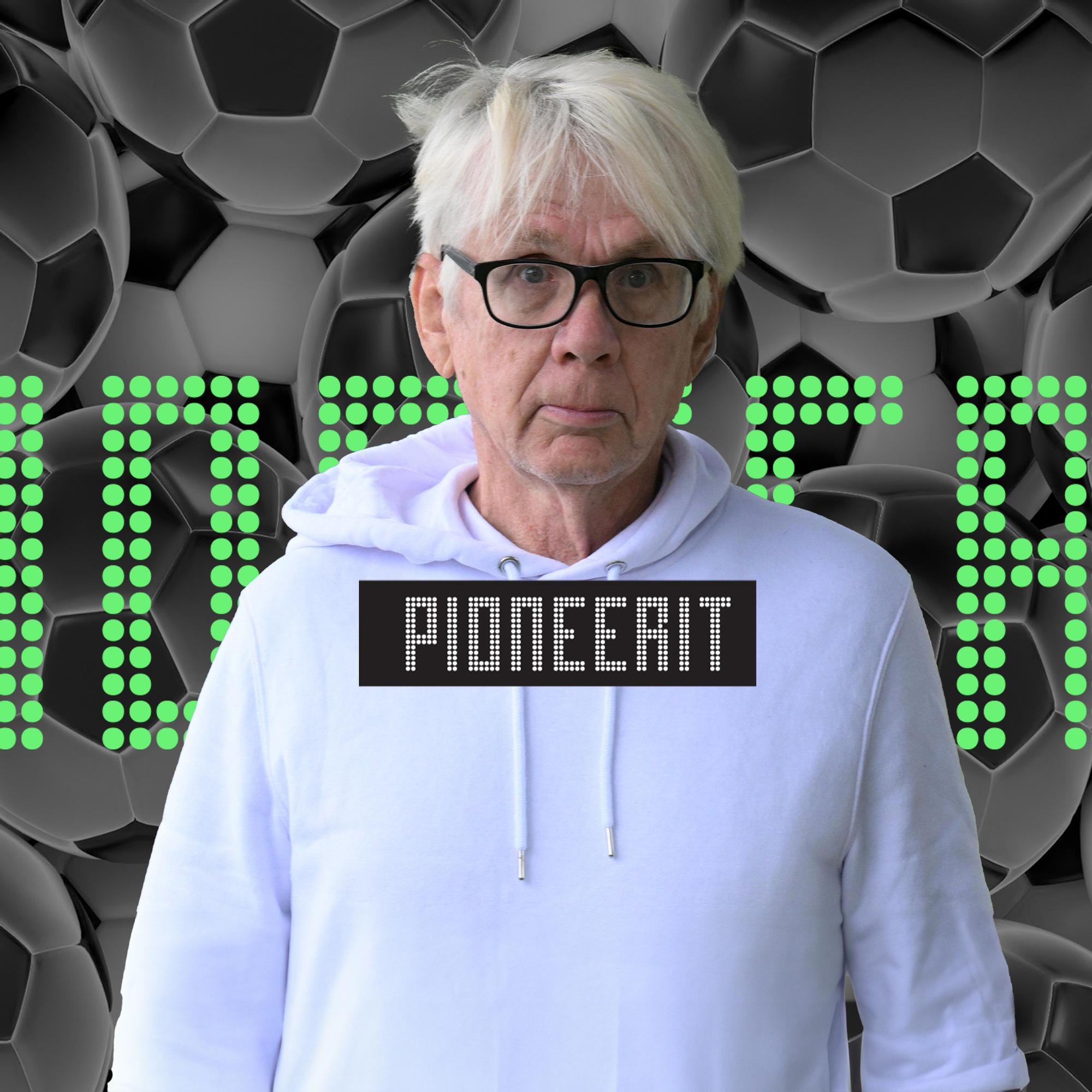 Pertti Kemppinen on ollut jalkapallovalmennuksen yksinäinen susi ja tunteita herättävä poleemikko, jonka perintö on monisäikeinen