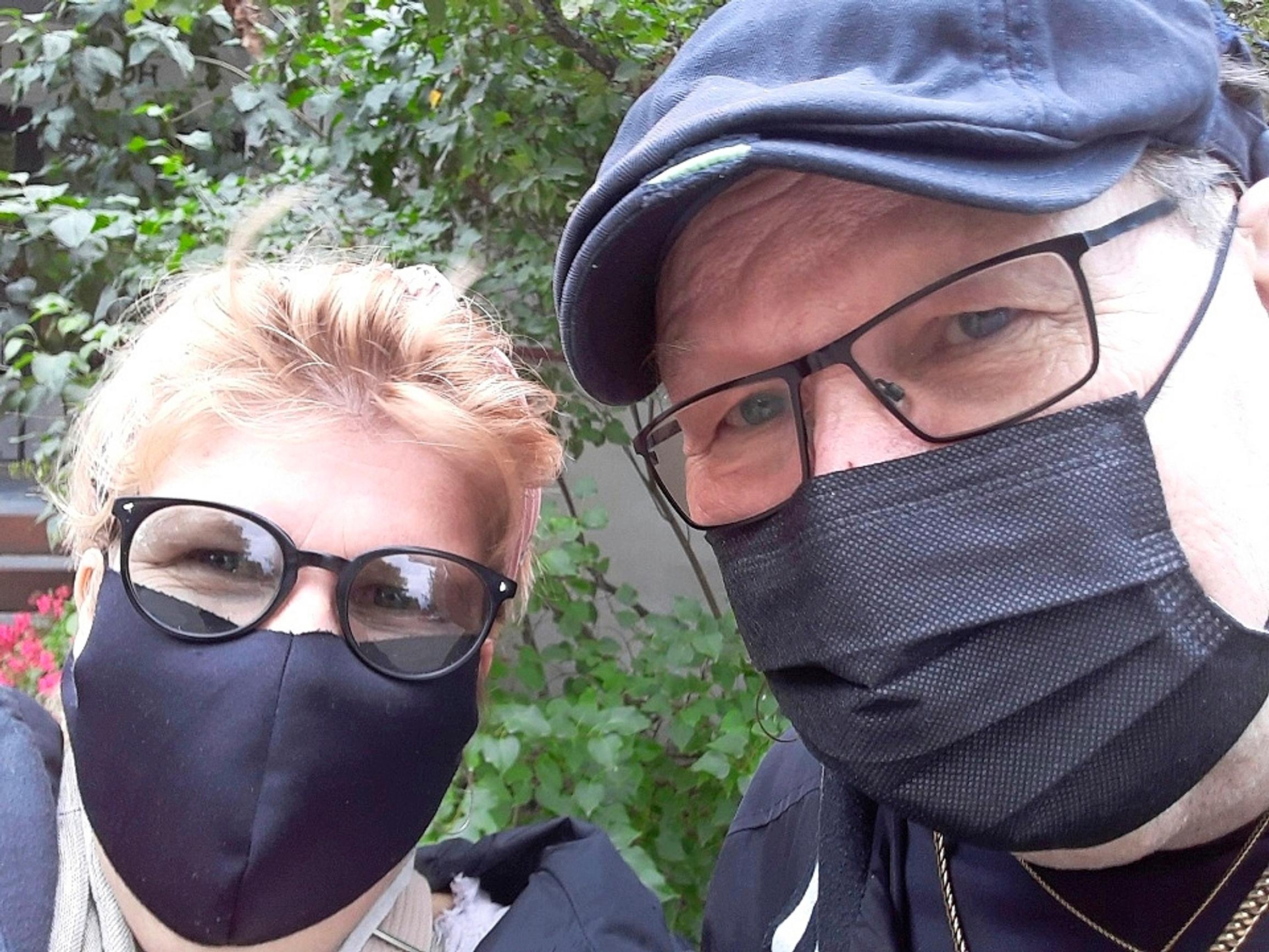 Entinen puoliso ­Sari Rakeva on edelleen tärkeä osa Ilpon elämää. Hän on tukenut, rohkaissut ja kuunnellut miehen tuntemuksia.