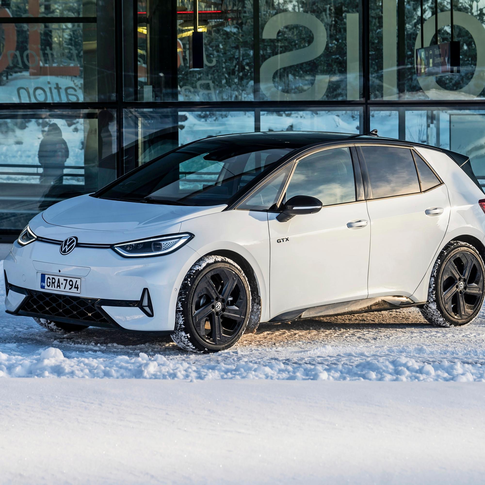 Päivitetty Volkswagen ID.3 – Pienimpään Volkswagenin sähköautoon on nyt isketty todella tehokas moottori – Kyllä lähtee!