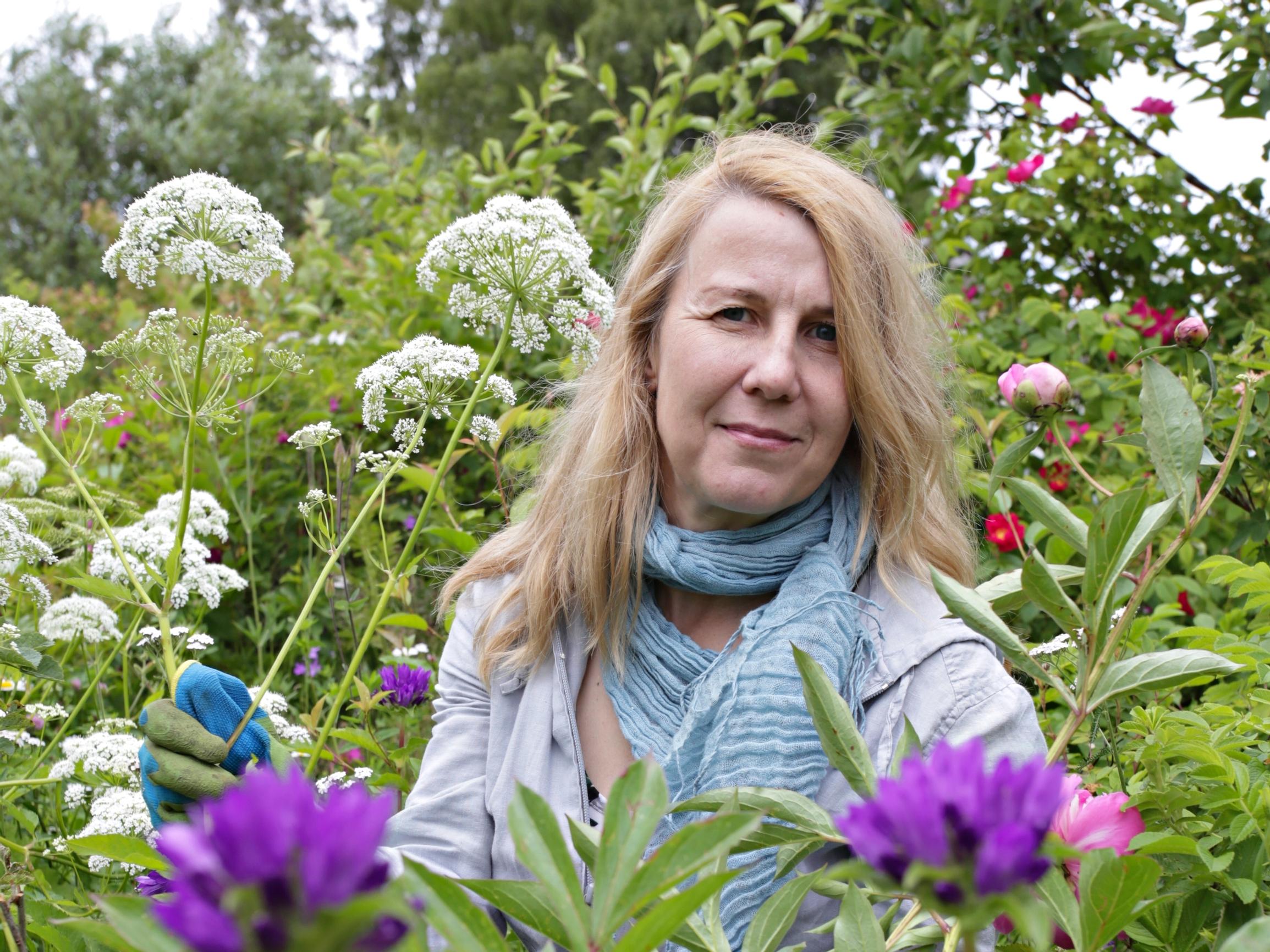Kirjailija Mari Mörö: ”Häpeän sitä, että lapsilta viedään asioita, esimerkiksi kouluilta kirjastot – niissä asioissa sivistysvaltio tinkii”