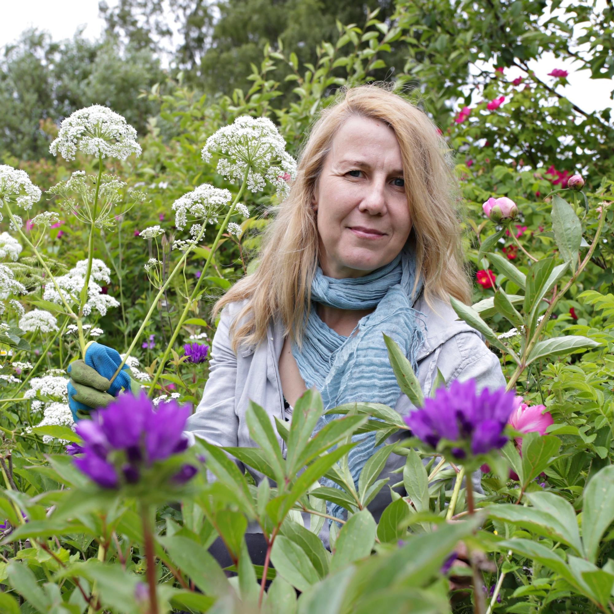 Kirjailija Mari Mörö: ”Häpeän sitä, että lapsilta viedään asioita, esimerkiksi kouluilta kirjastot – niissä asioissa sivistysvaltio tinkii”