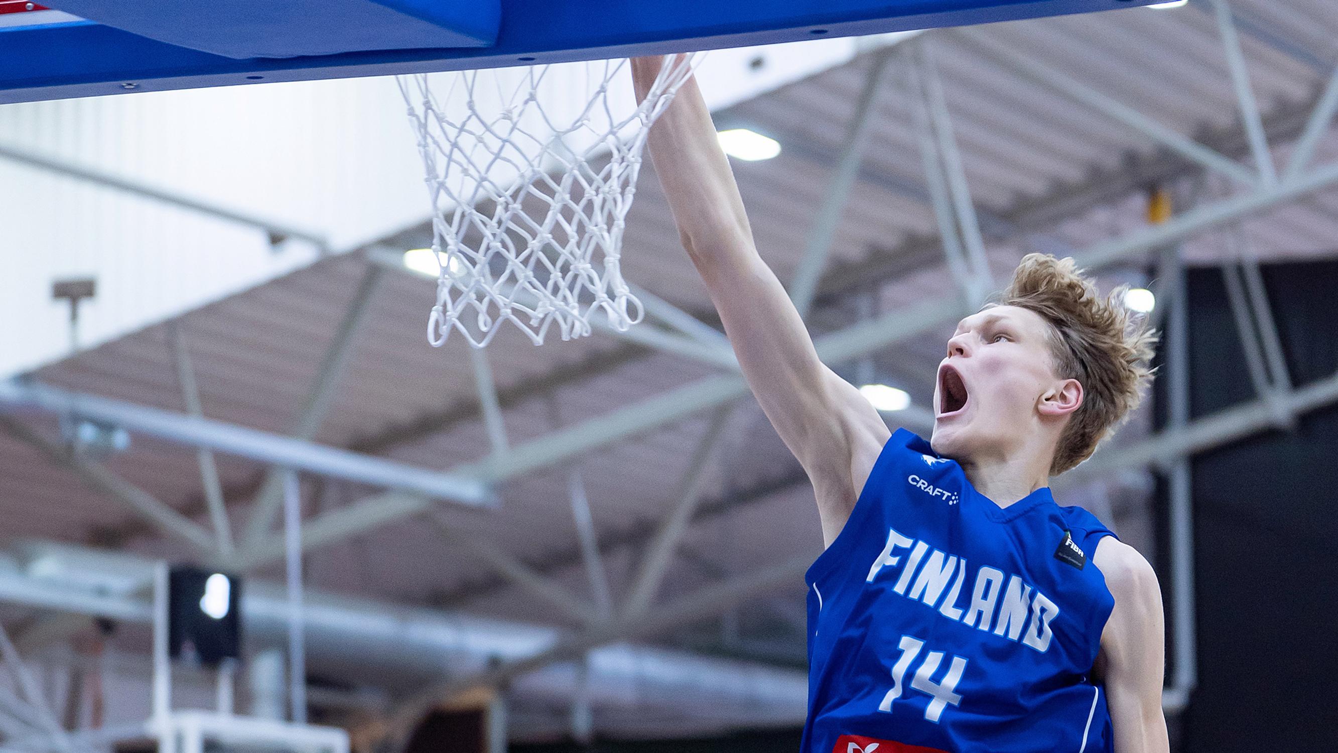 Suomi-koriksessa ei ole nähty näin kovaa NBA-lupausta sitten Lauri Markkasen – Miksi kukaan ei puhu hänestä mitään?