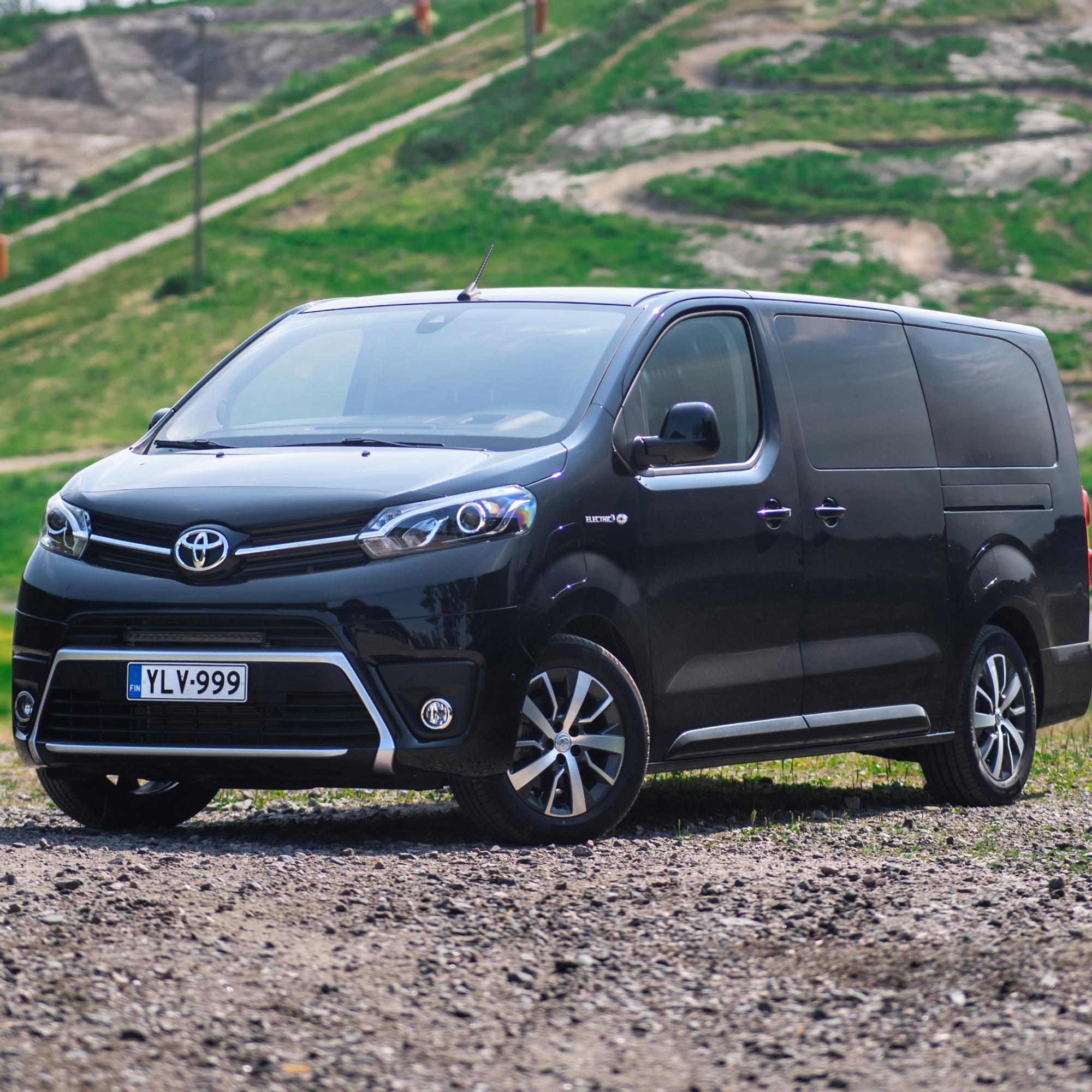Koeajo: Toyota Proace Verso EV Premium on todellinen tila-auto, ja tämä versio kulkee sähköllä