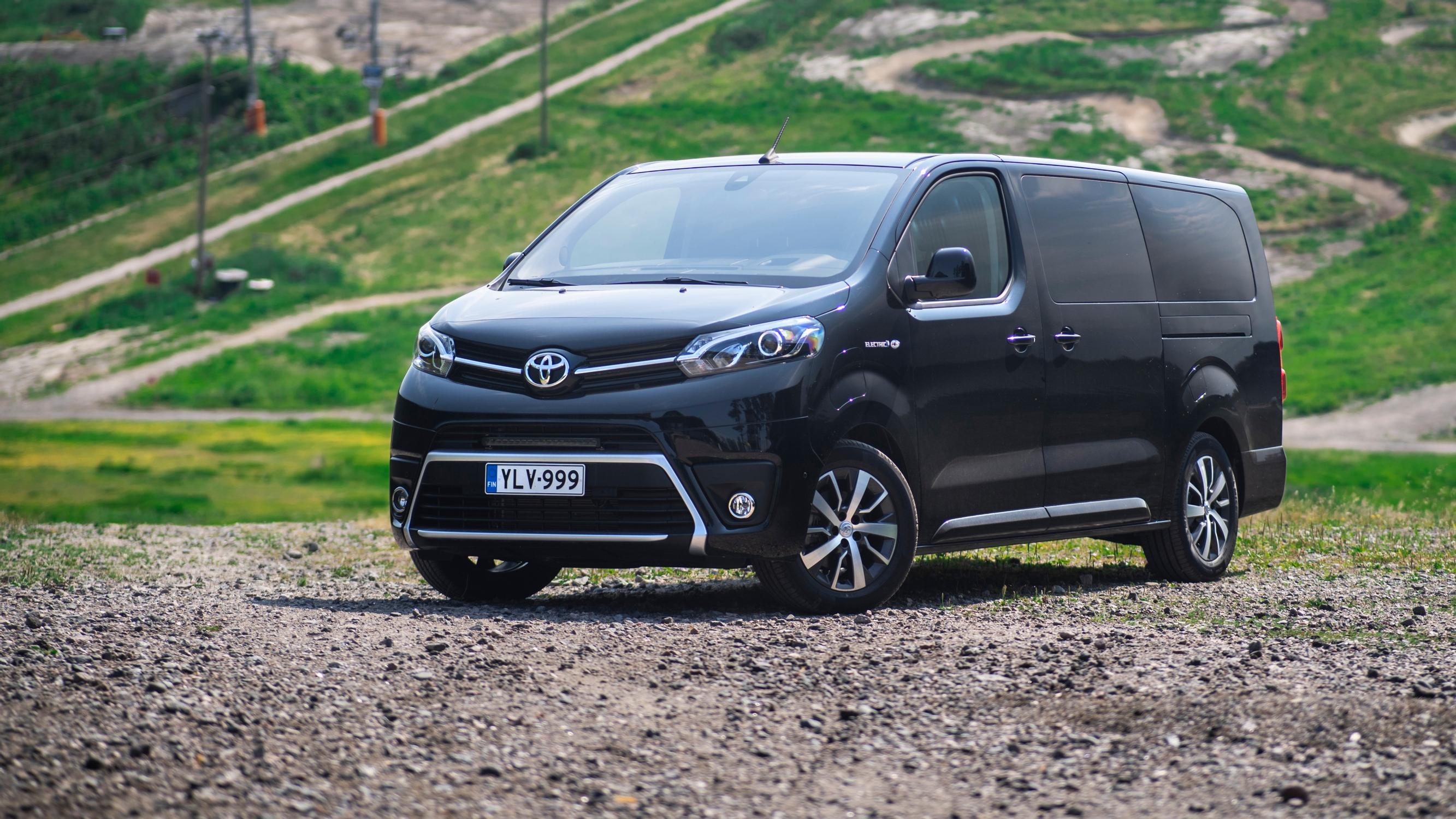 Koeajo: Toyota Proace Verso EV Premium on todellinen tila-auto, ja tämä versio kulkee sähköllä