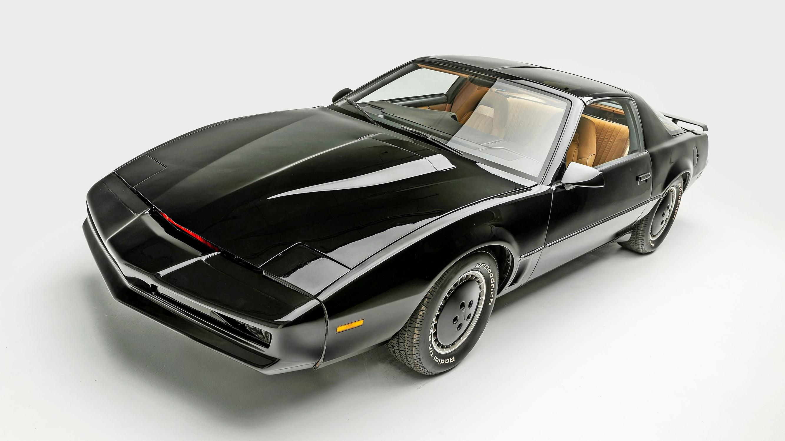 Muistatko nämä TV-sarjojen ikoniset autot? Kuka oli kovin nelipyöräinen supersankari, KITT, Magnumin Ferrari vai Batmobile?