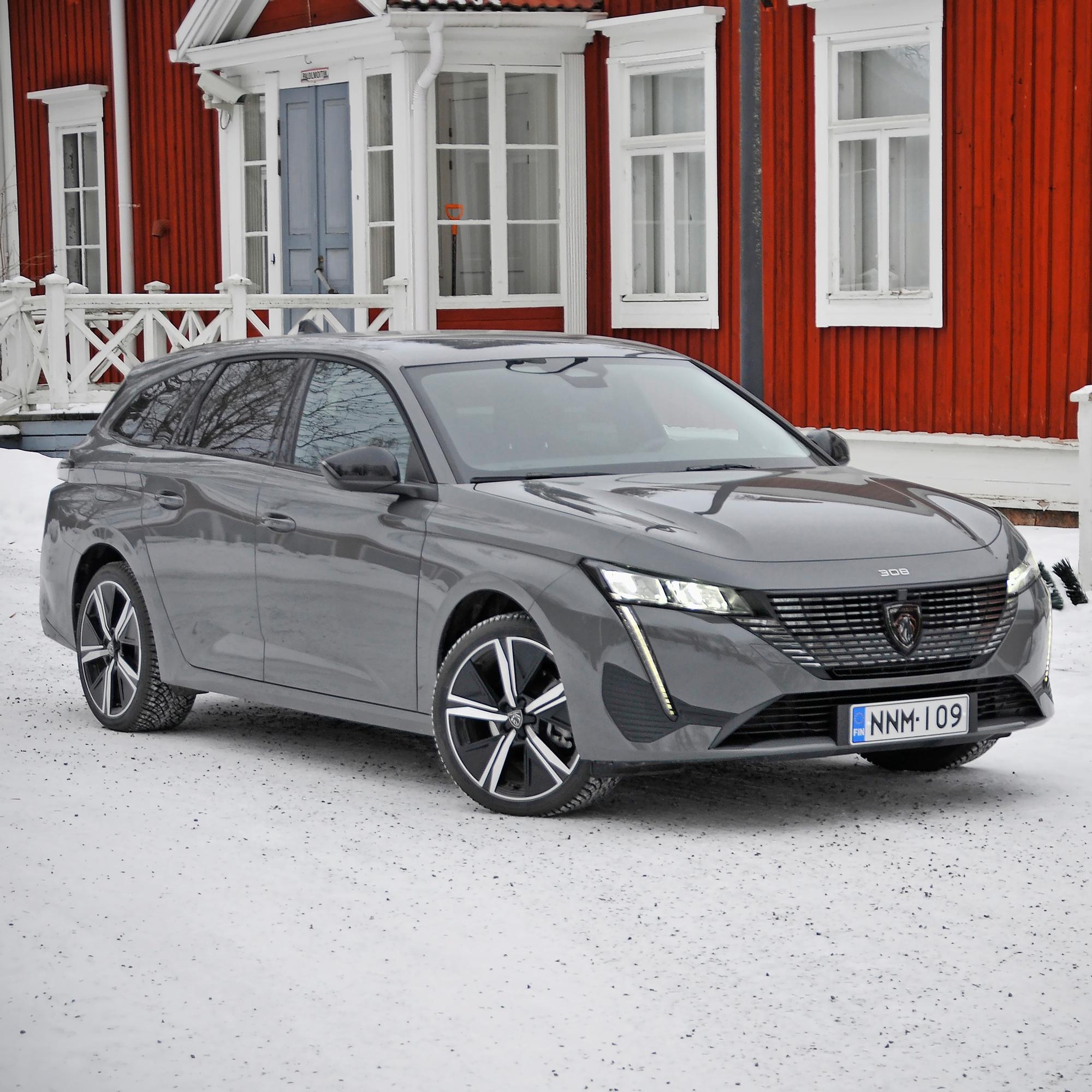 Peugeot E-308 SW – Täyssähköinen 308-farmari vihdoinkin Suomessa – Tehoa taloudellisuus edellä 