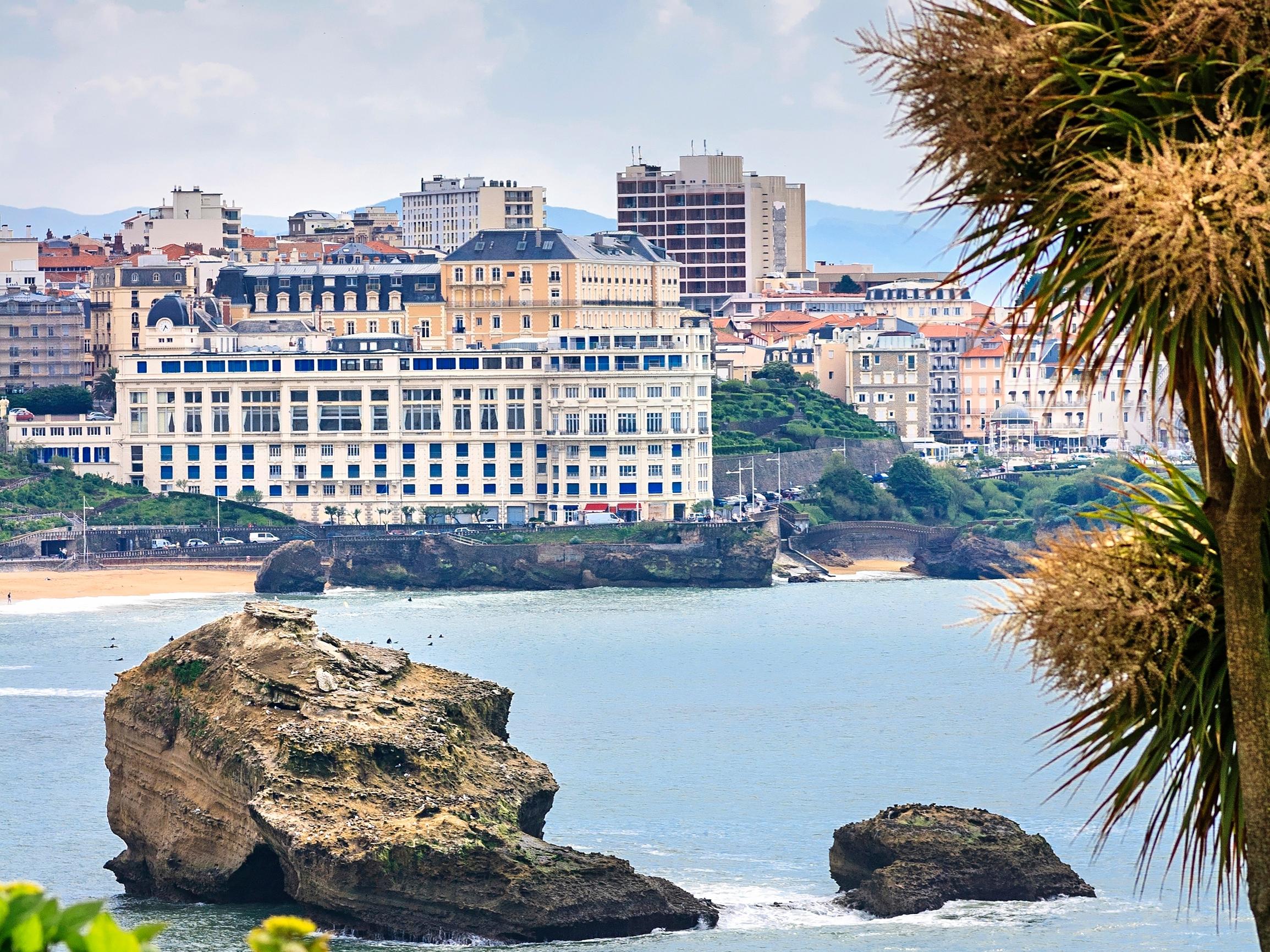 Etelä-Ranskan glamouria ja merituulia: nappaa vinkit lomalle Biarritziin