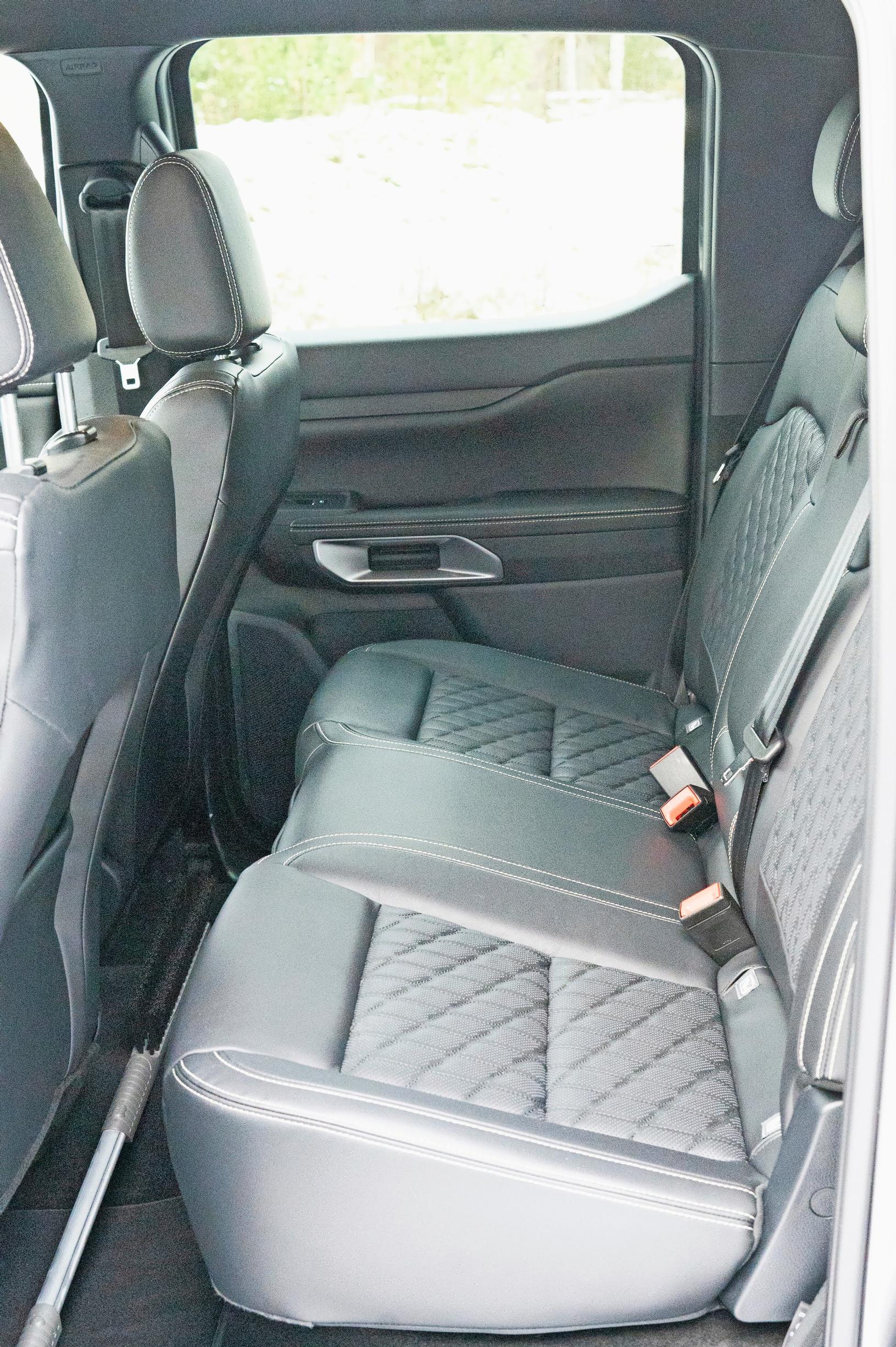 Koeajo | Ford Ranger Platinum | Verottaja rankaisee takapenkistä ...