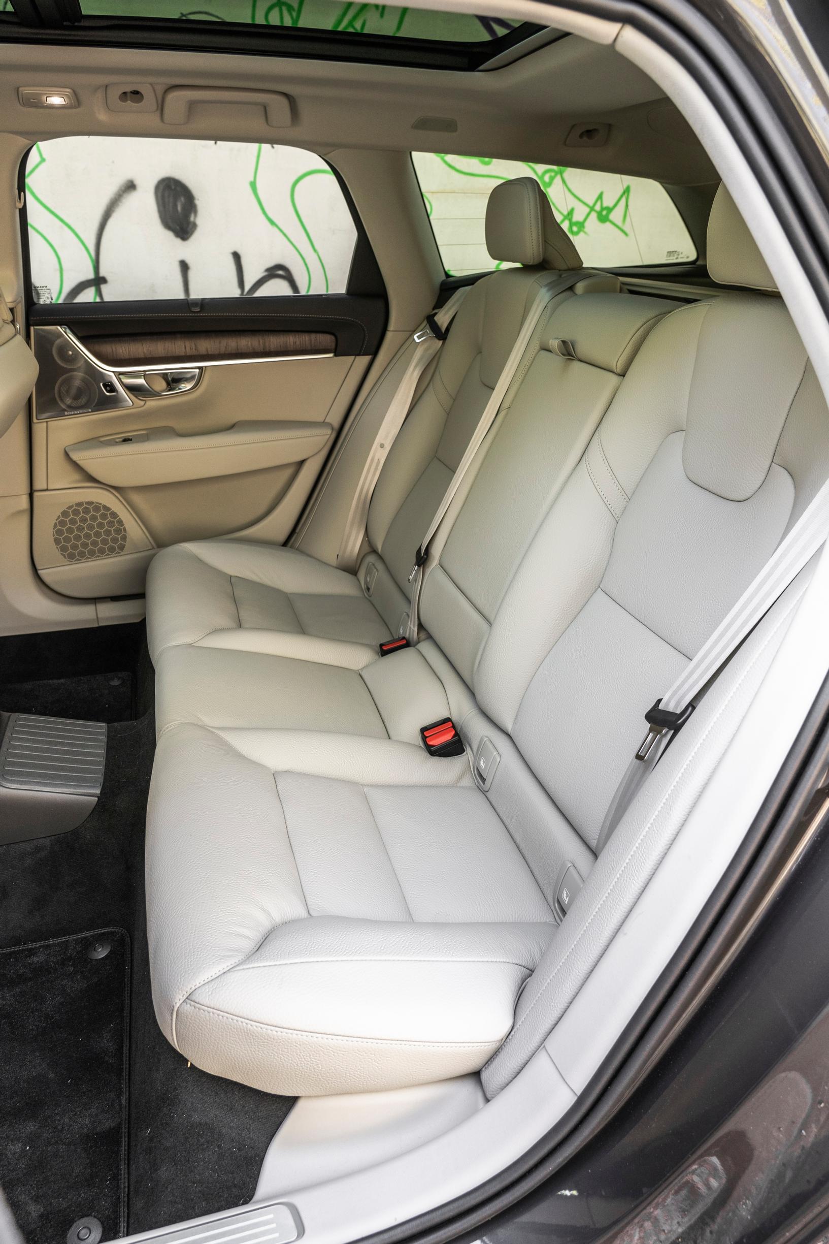 Volvo v90 T8 AWD Long Range High Performance