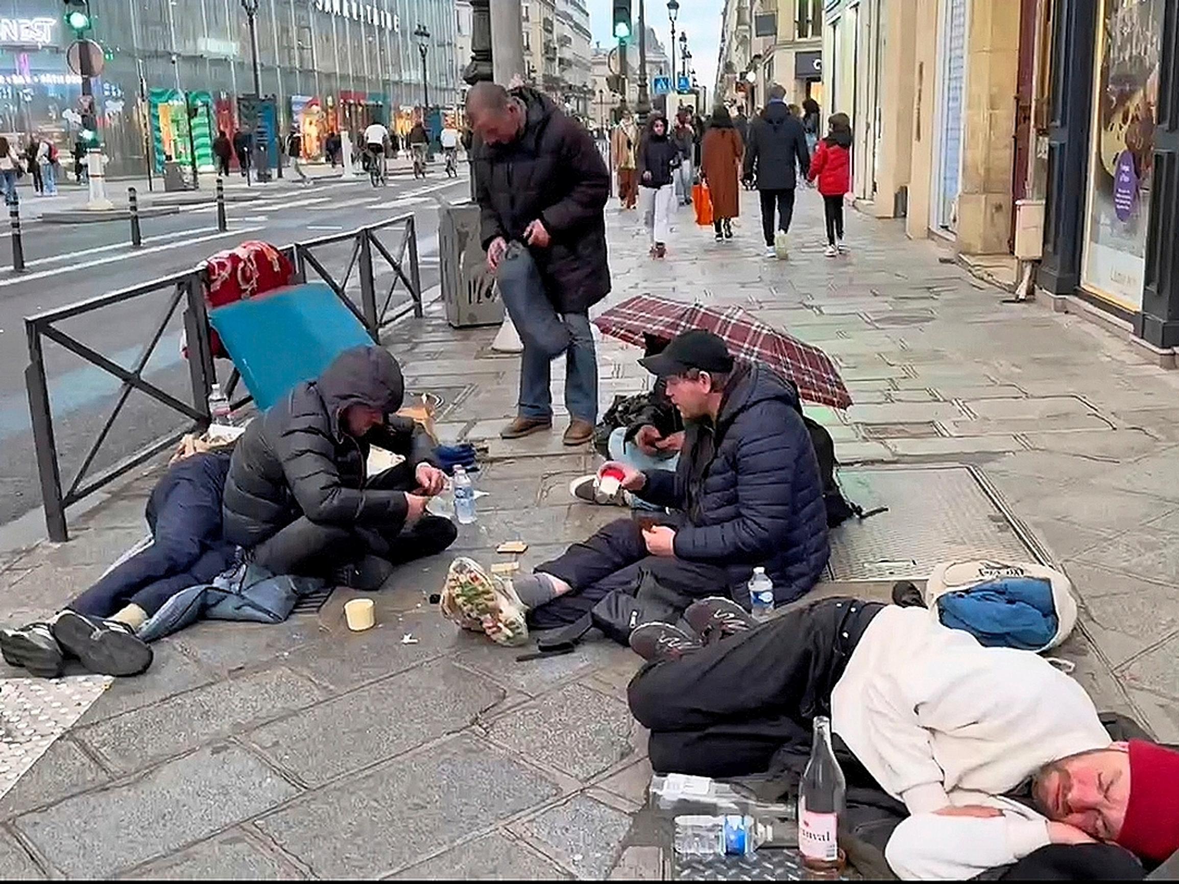 Kun kevät saapuu Pariisiin, en näe täällä metron lutikoita, enkä vieläkään häiriinny rotista kaduilla