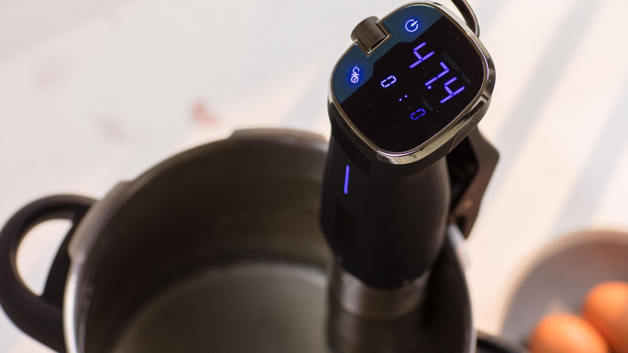 Sous vide -sirkulaattorit vertailussa – Tällaisia eroja kypsentimien välillä paljastui