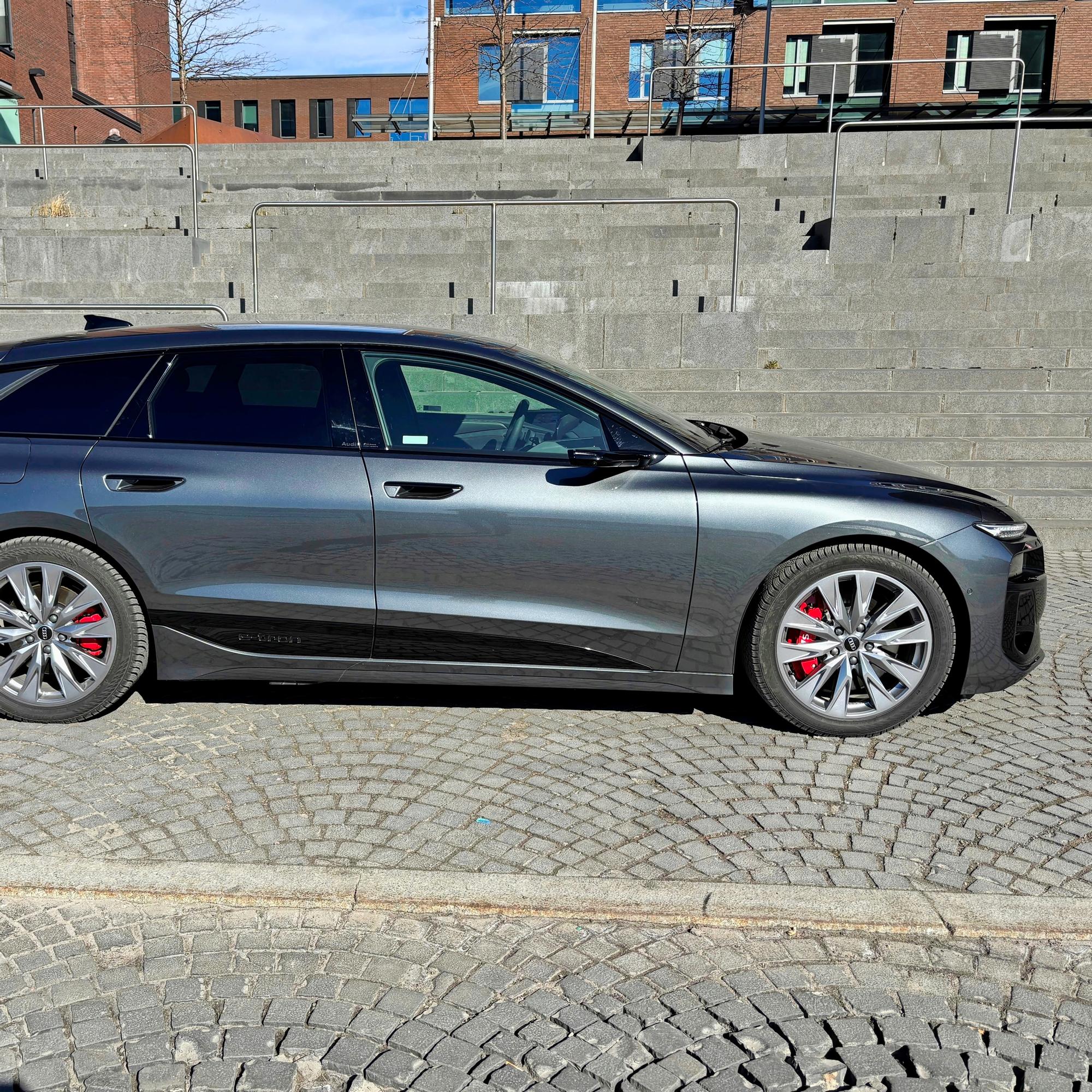 Audi S6 Avant e-tron: Viimeisen päälle oleva sähköfarmari aikuiseen makuun – ja yksi selkeä miinus