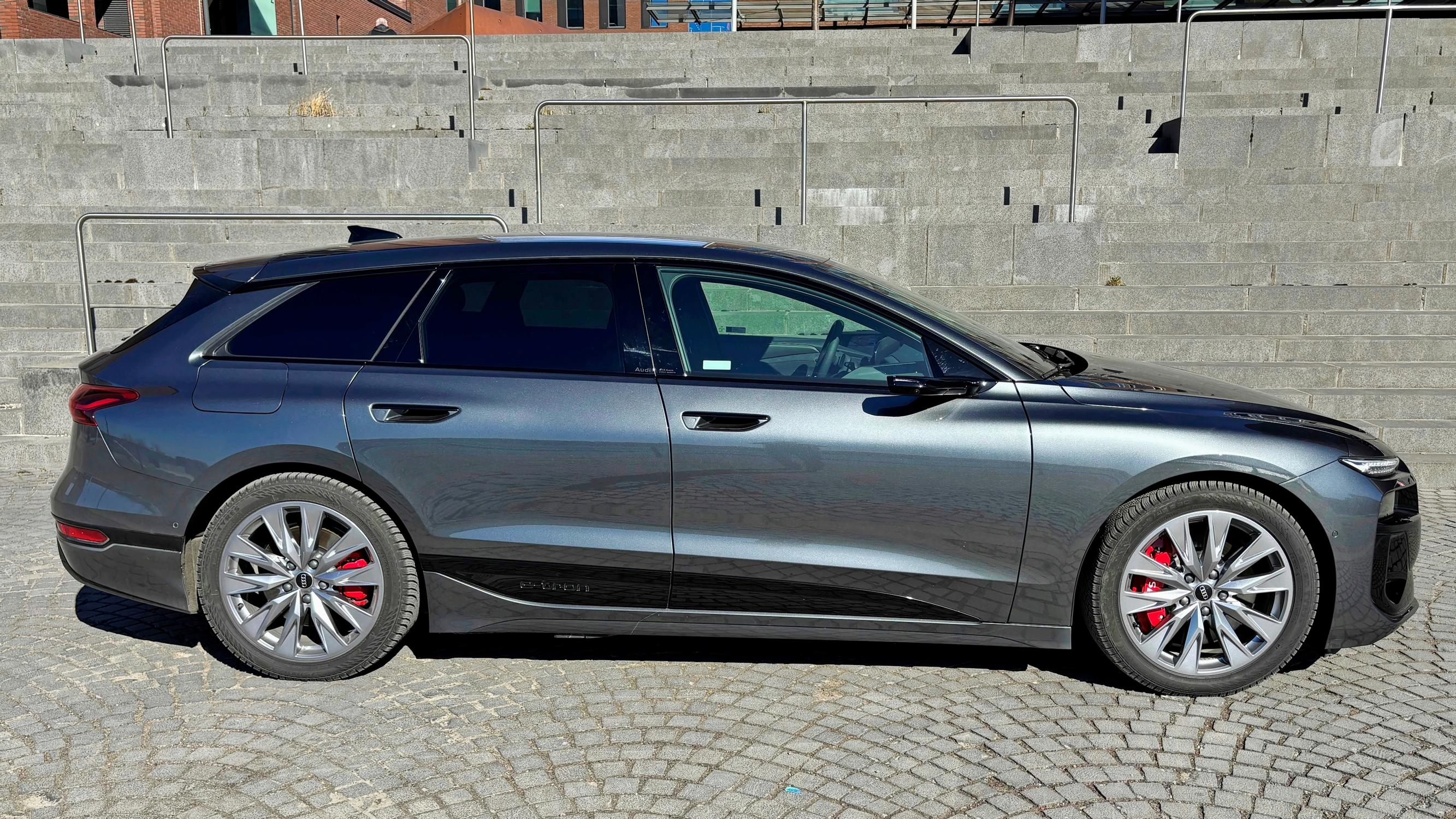 Audi S6 Avant e-tron: Viimeisen päälle oleva sähköfarmari aikuiseen makuun – ja yksi selkeä miinus