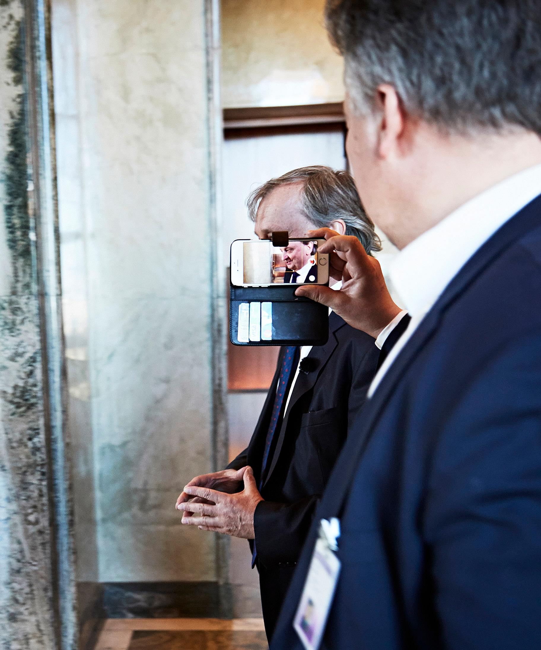 Kuvakilpailun kunniamaininta Avun Timo Villaselle