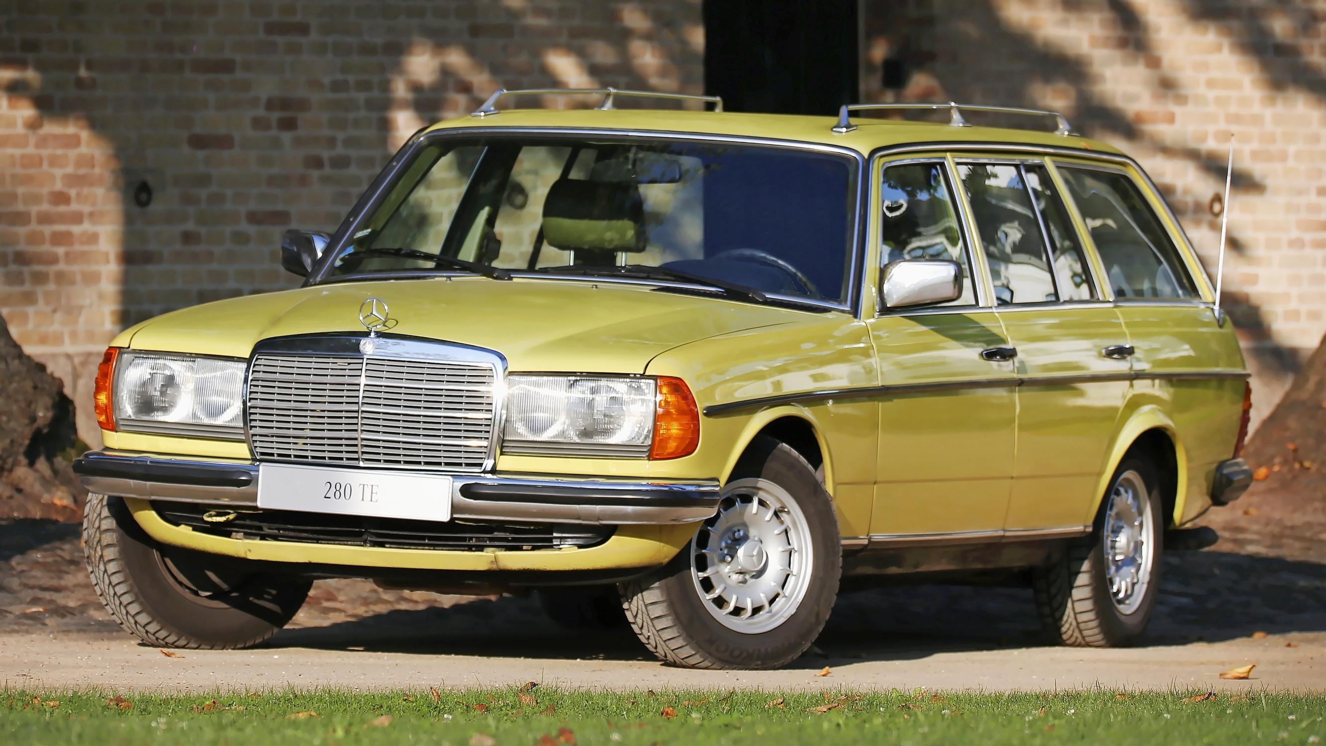 Mercedes-Benz 280 TE vm. 1978 – Mercedeksen ensimmäinen farmarikori oli heti hitti