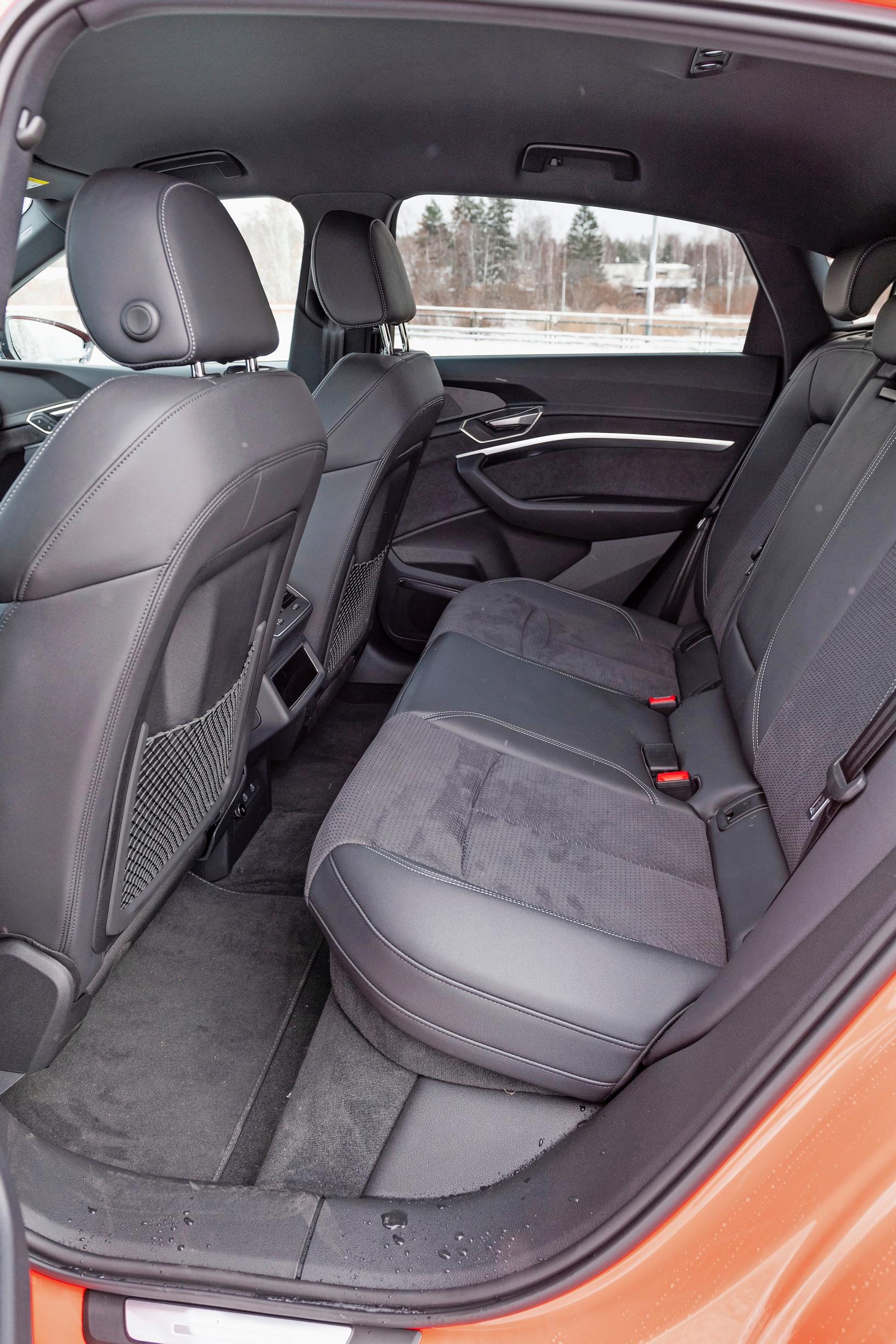 Audi SQ8 Sportback e-tronin takana ei ole superavaraa, mutta kuitenkin kohtalaisen väljää.