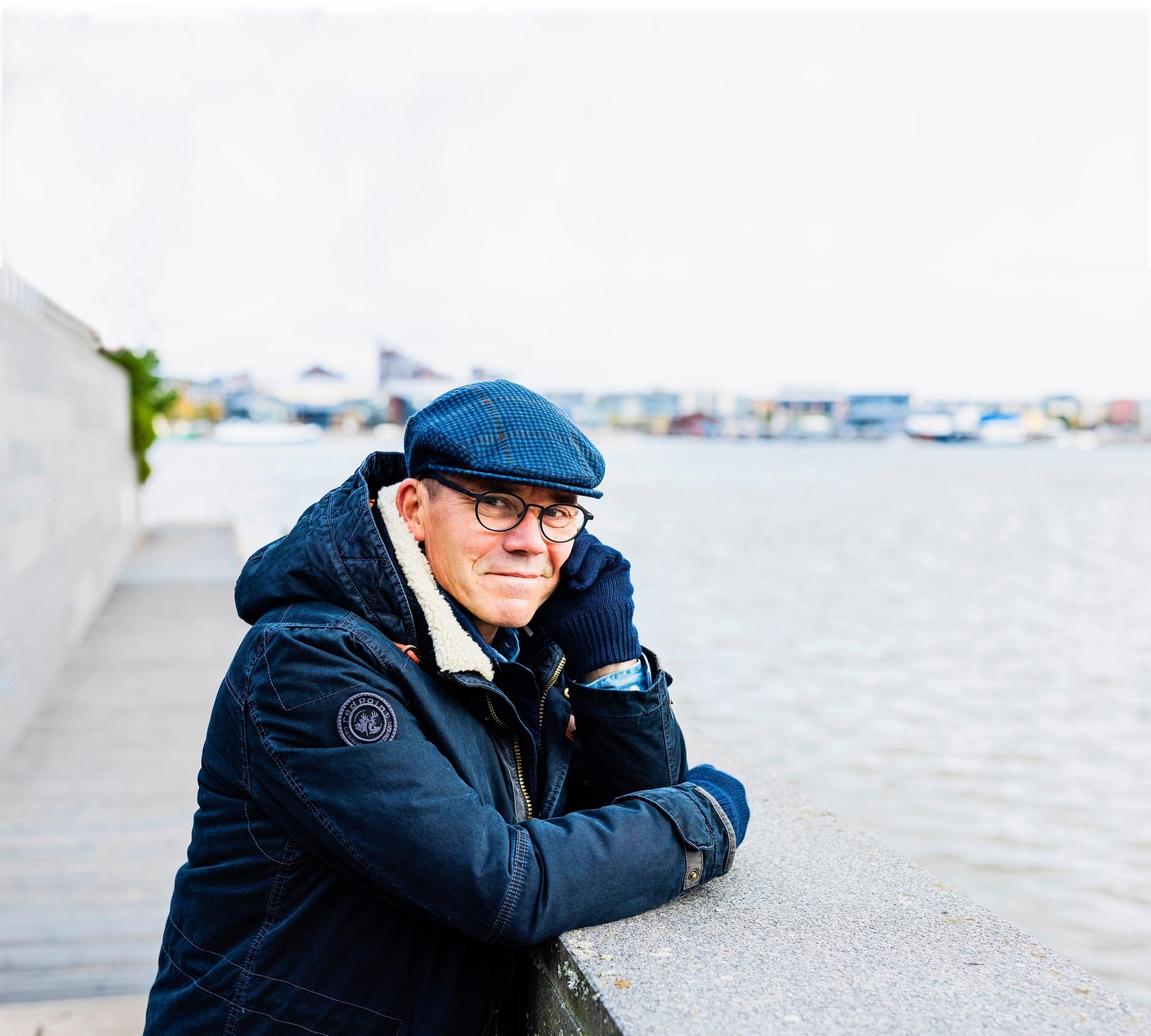 Nicke Lignell menee yöpuulle yleensä vasta puolenyön jälkeen. – Tuntuu tylsältä mennä nukkumaan kello kymmenen ilman erityistä syytä, hän sanoo.