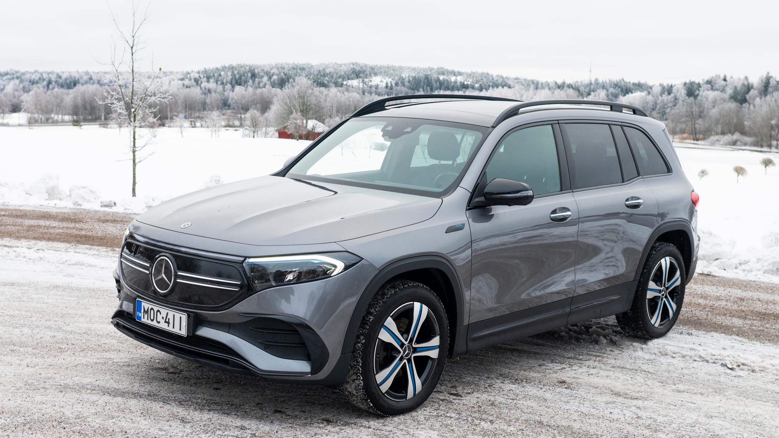 Mercedes-Benz EQB 350 4Matic Business – Mainiolla ajettavuudella varustettu sähköinen tilamaasturi, johon mahtuu seitsemän ihmistä tai jopa 1 610 litraa tavaraa