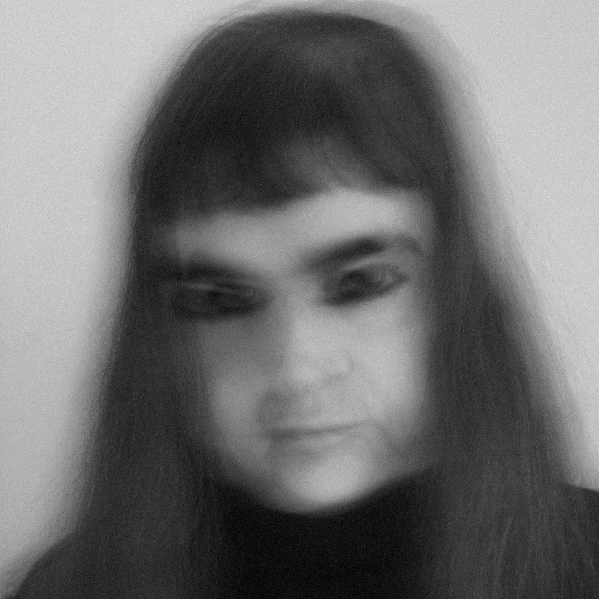 Parantumattomasti sairas Katriina Huttunen kuolinsiivoaa, jotta sotku ei jäisi muille